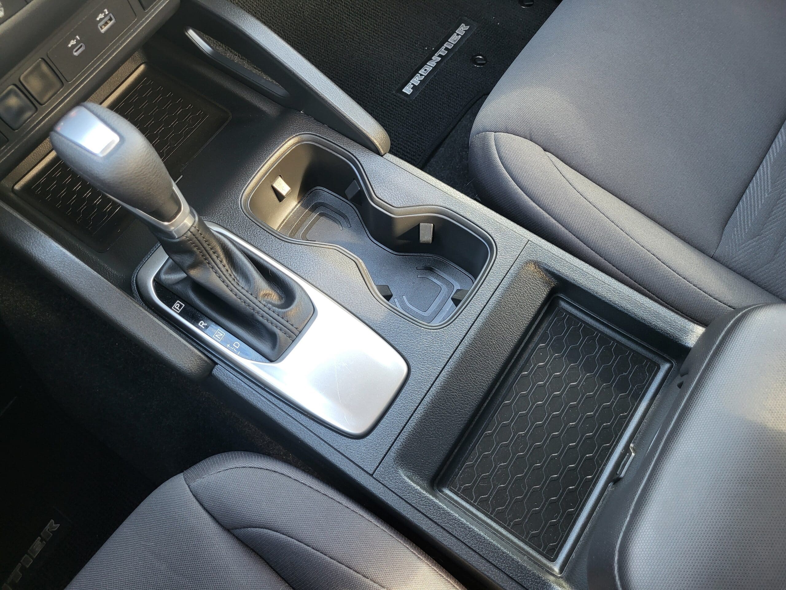 2024 Nissan Frontier - Image 21