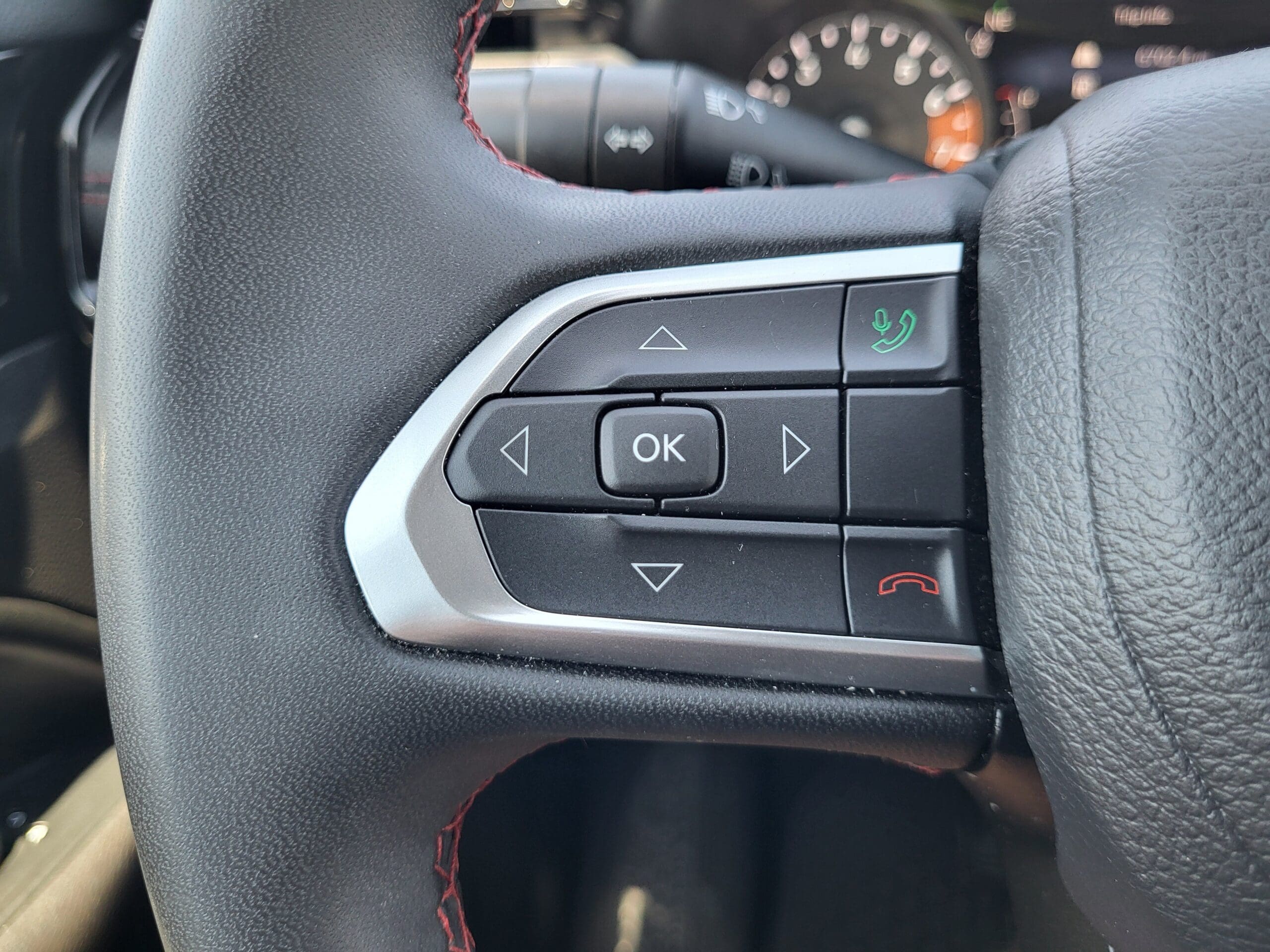 2025 Jeep Compass - Image 27