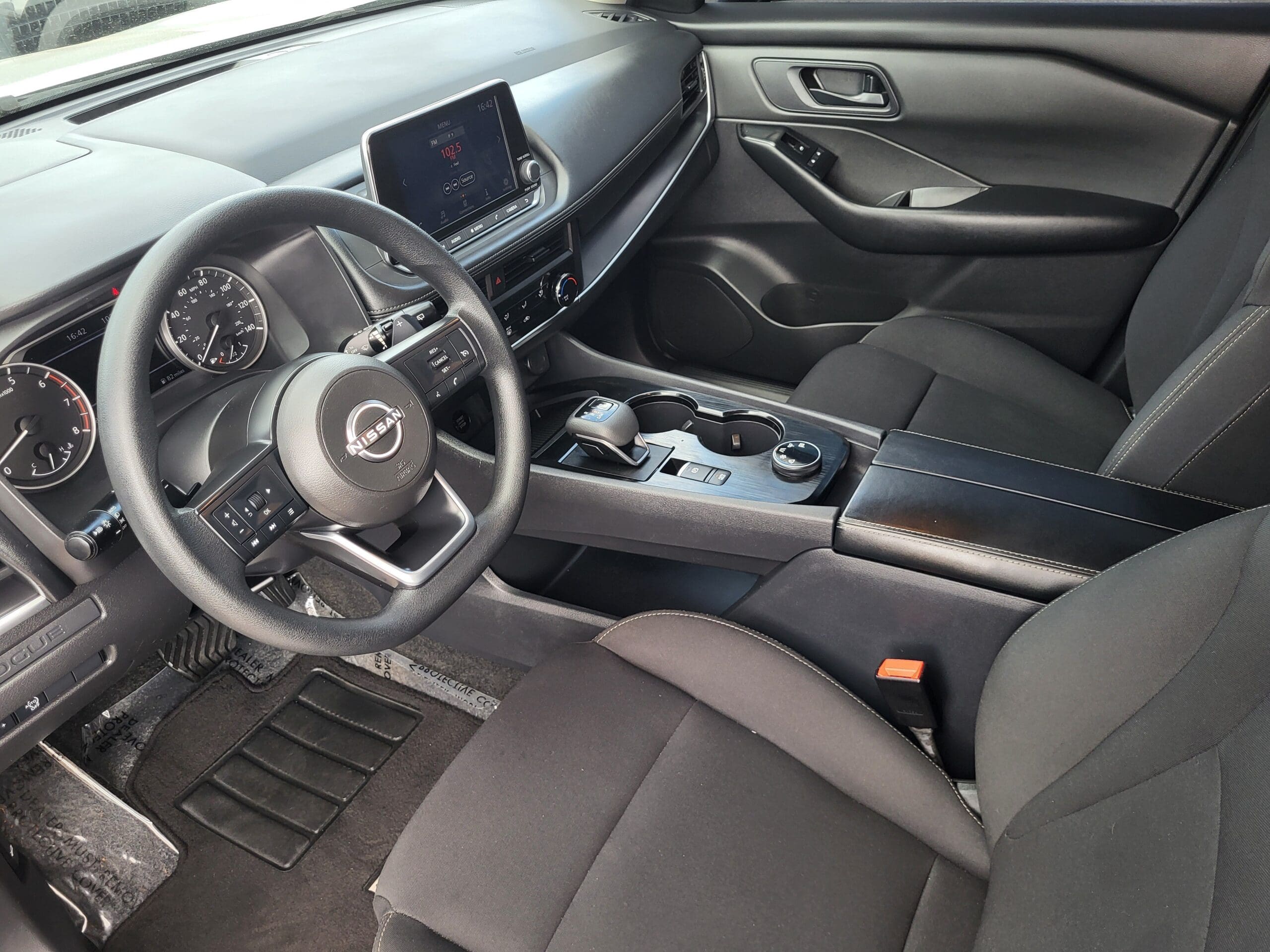 2024 Nissan Rogue - Image 14