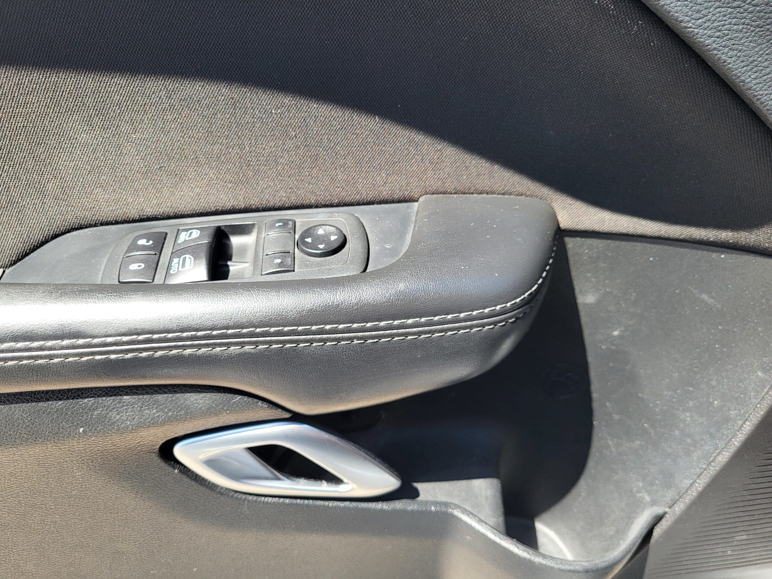 2019 Dodge Challenger - Image 24