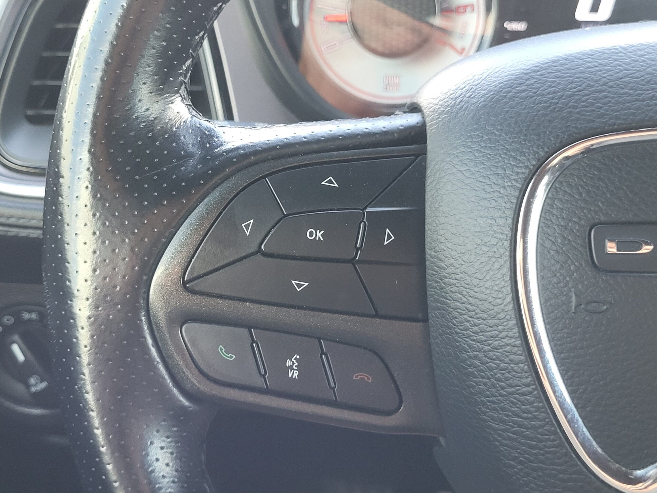 2021 Dodge Challenger - Image 16