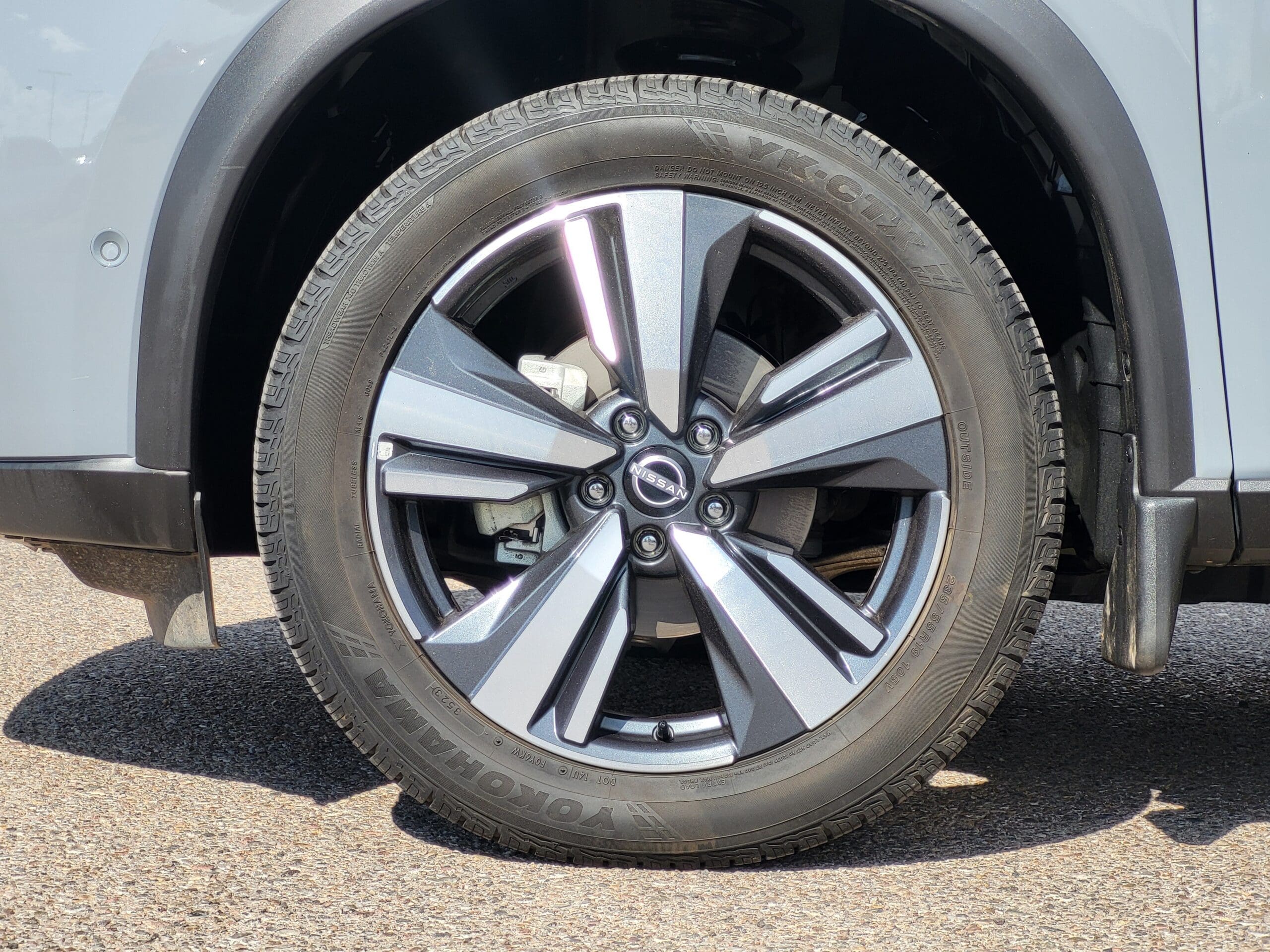 2022 Nissan Rogue - Image 10