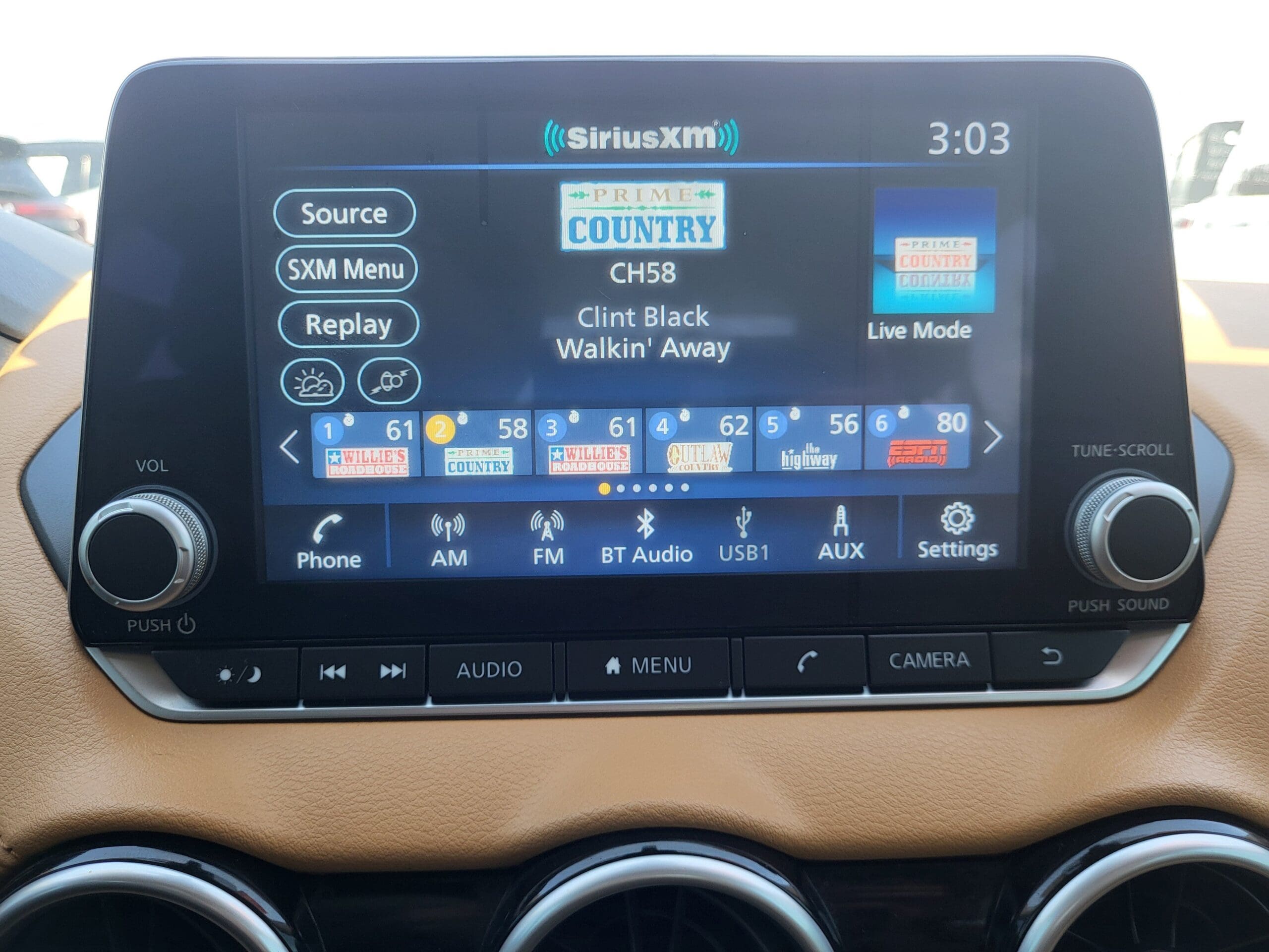 2025 Nissan Sentra - Image 18