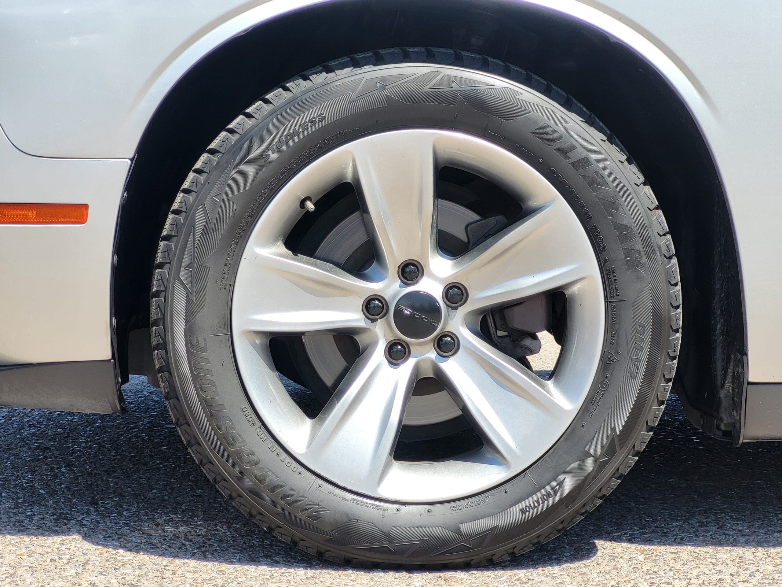 2019 Dodge Challenger - Image 10