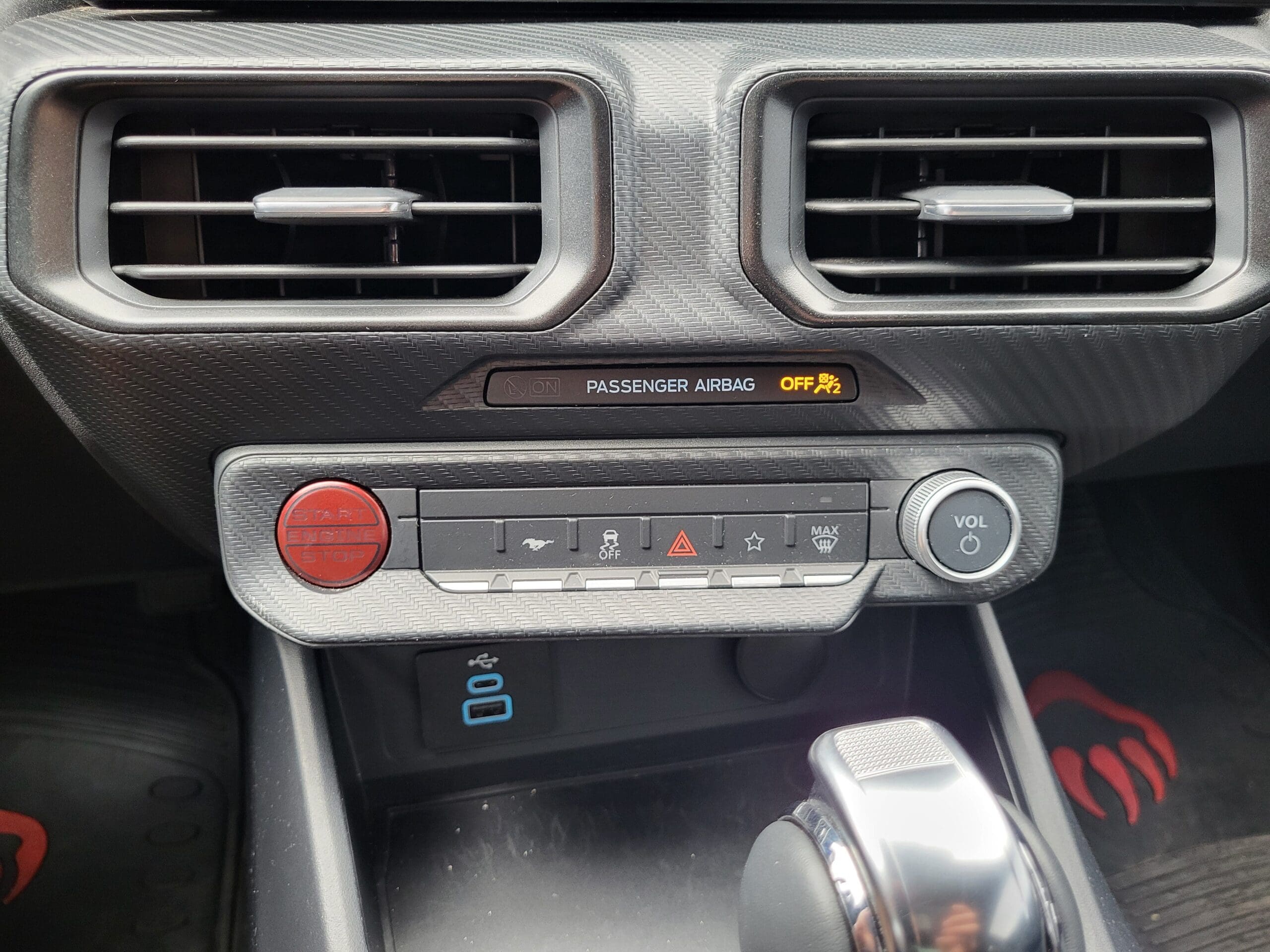 2024 Ford Mustang - Image 20