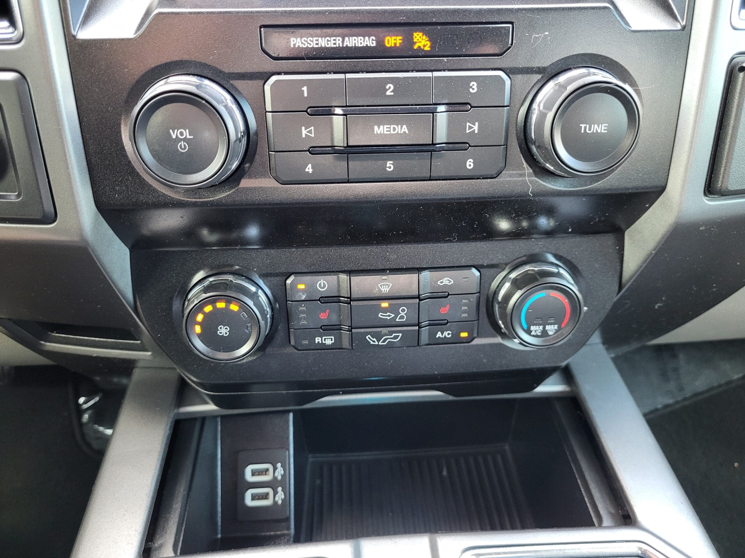 2020 Ford F-150 - Image 20