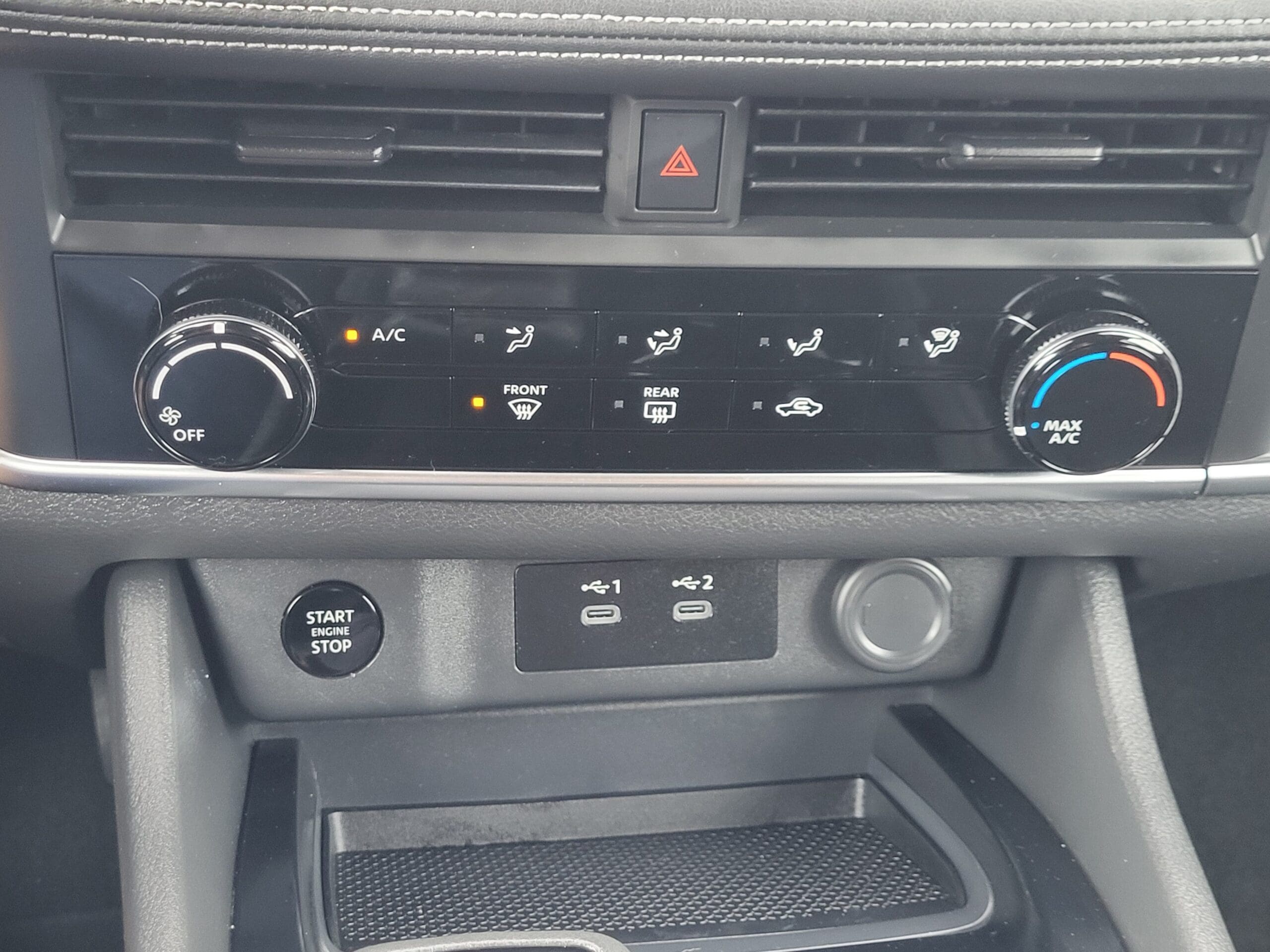 2025 Nissan Rogue - Image 24