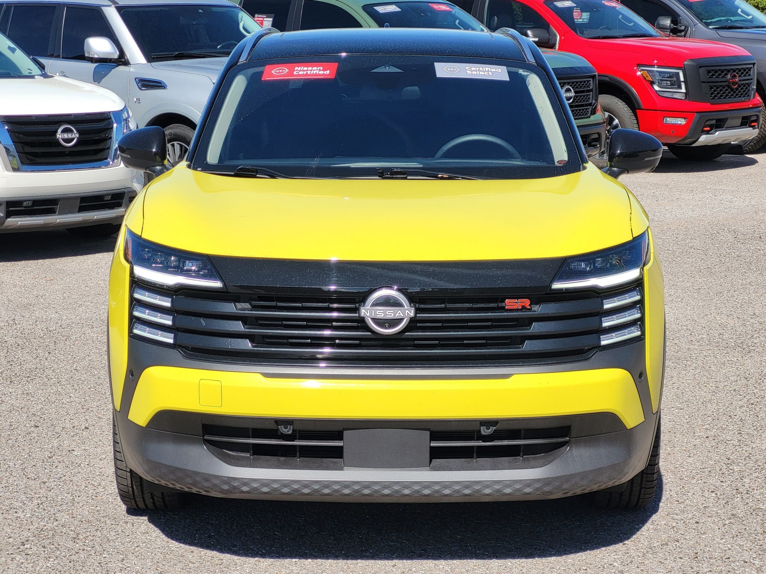 2025 Nissan Kicks - Image 2
