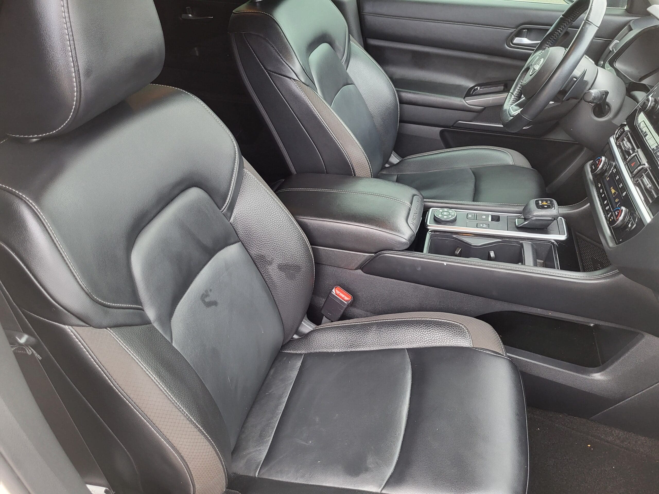 2023 Nissan Pathfinder - Image 13