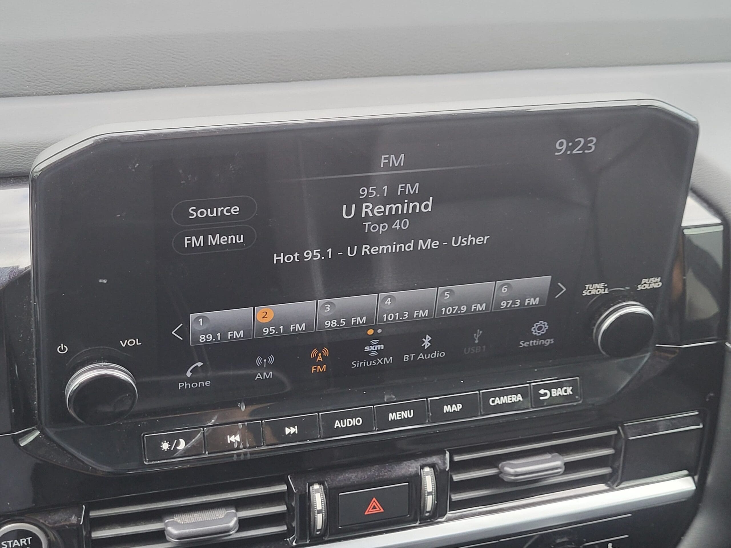 2023 Nissan Pathfinder - Image 16