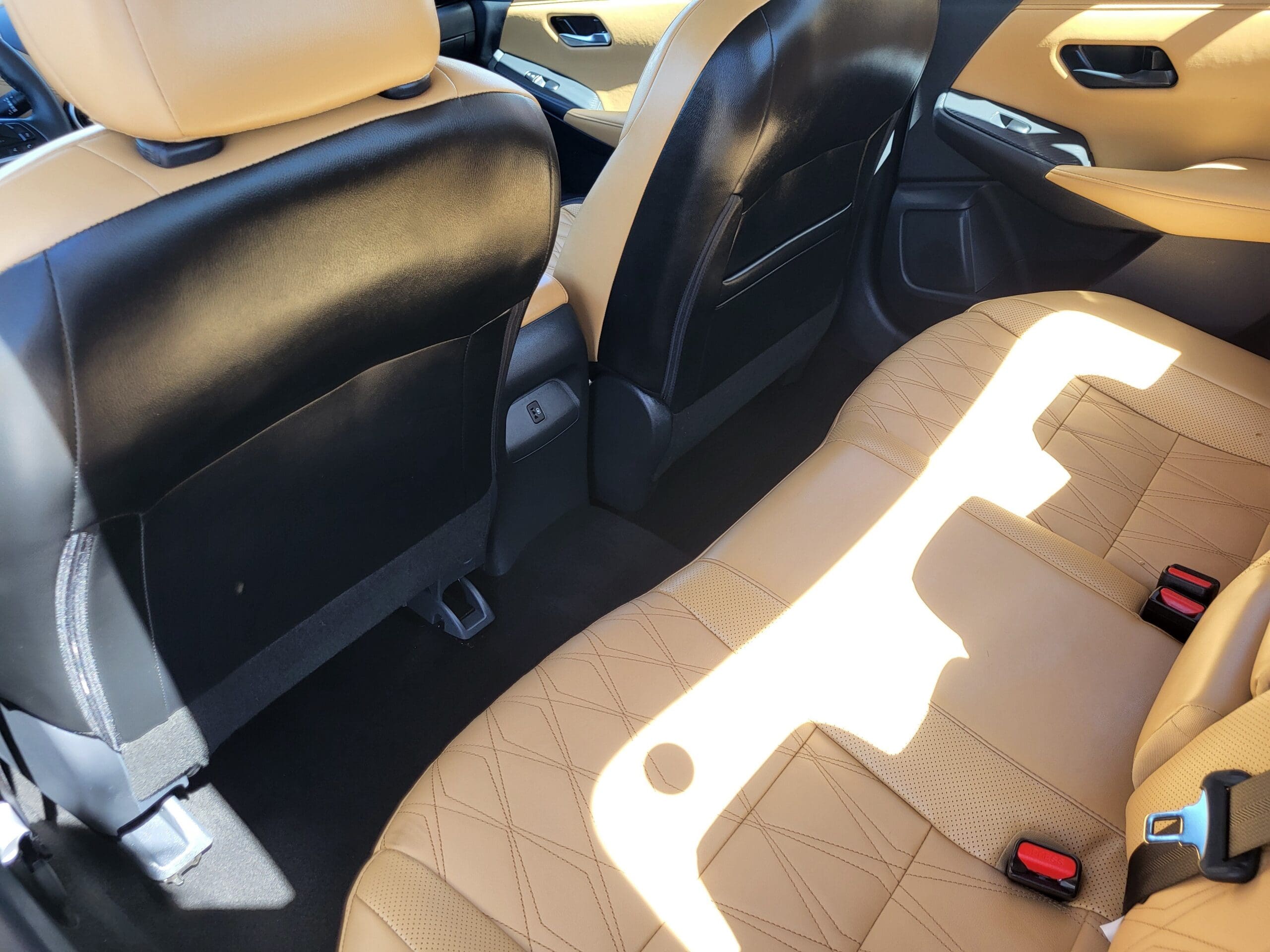 2025 Nissan Sentra - Image 25
