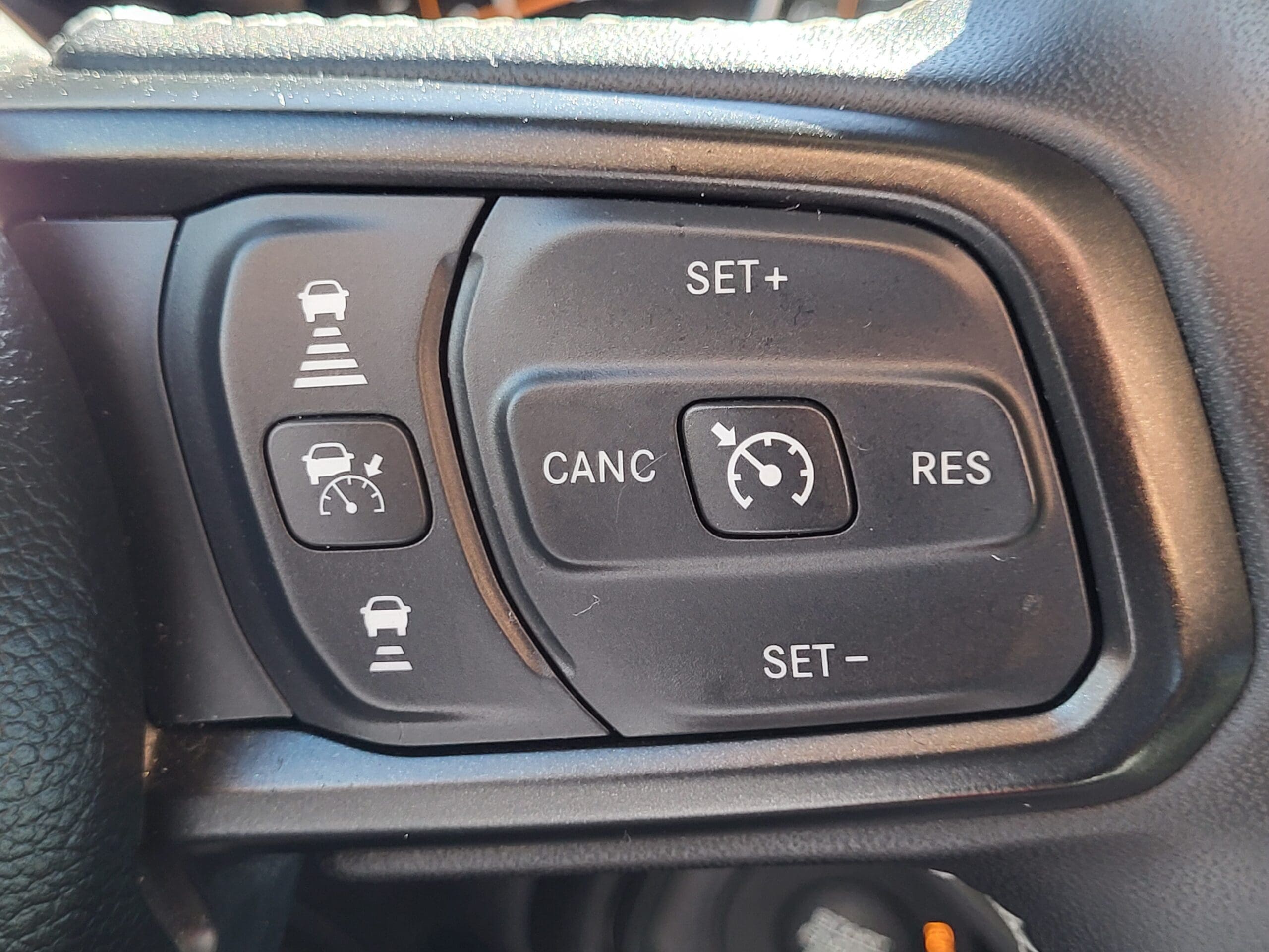2025 Jeep Wrangler - Image 27