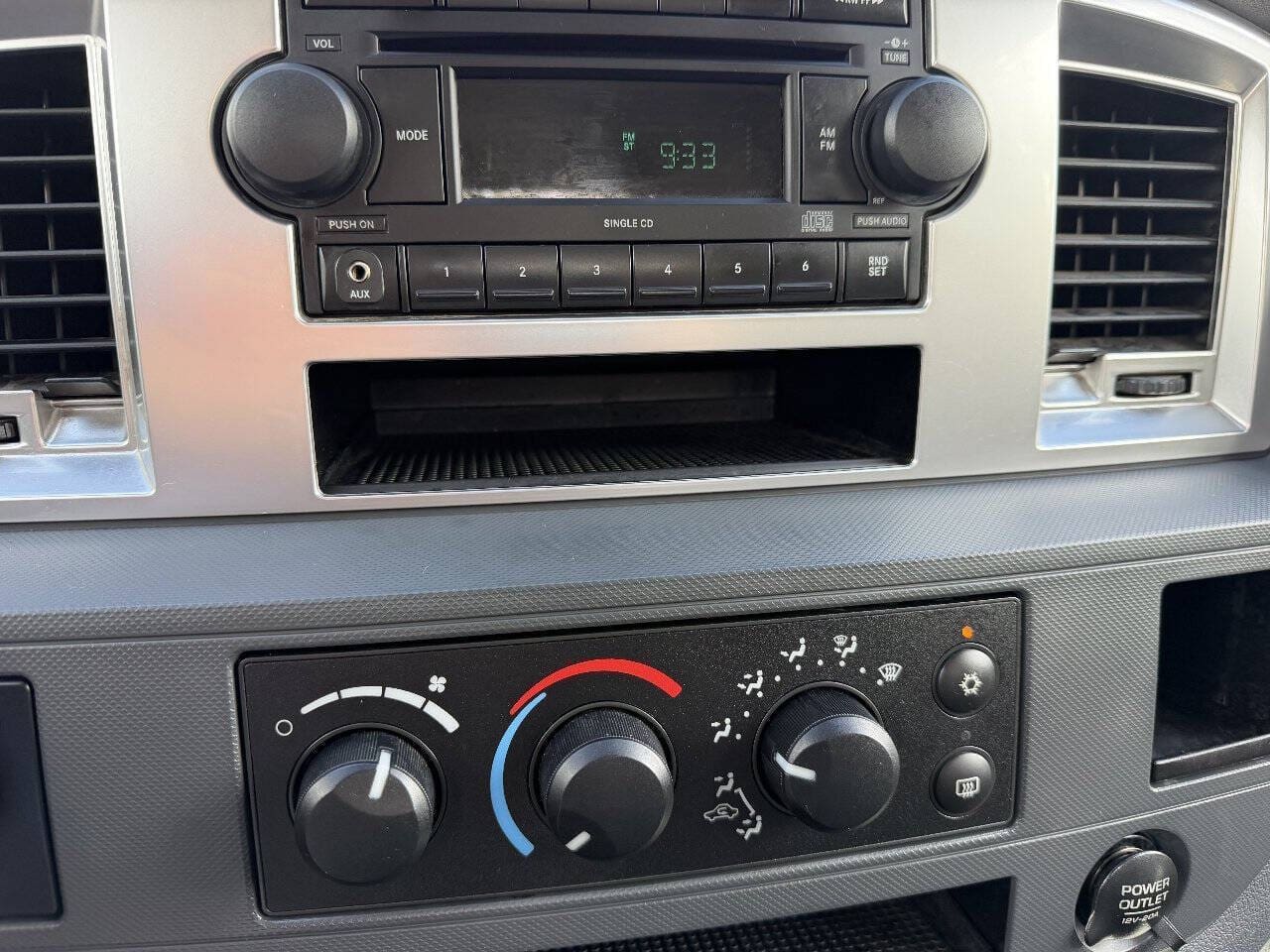 2007 Dodge Ram 1500 - Image 15