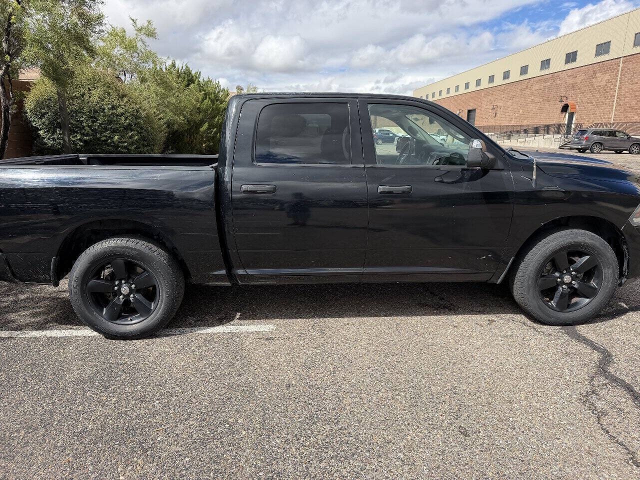 2014 RAM 1500 - Image 6
