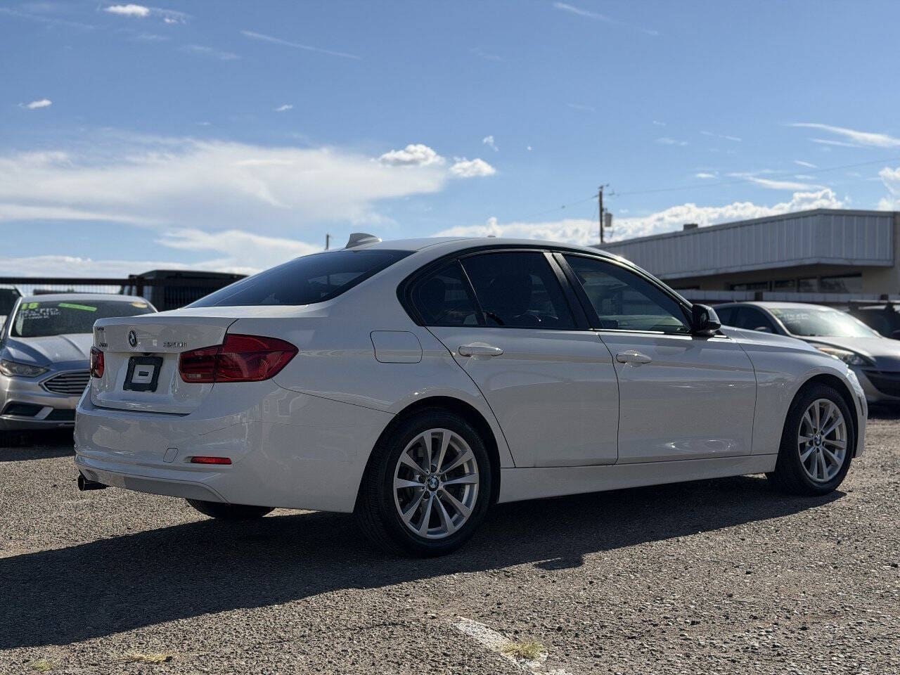 2018 BMW 3 Series - Image 5