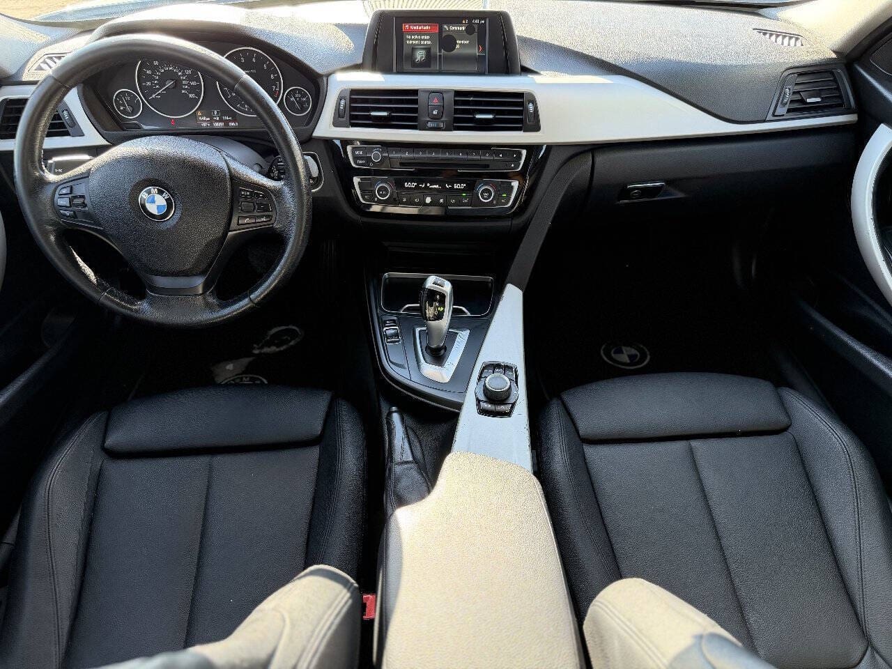 2018 BMW 3 Series - Image 10