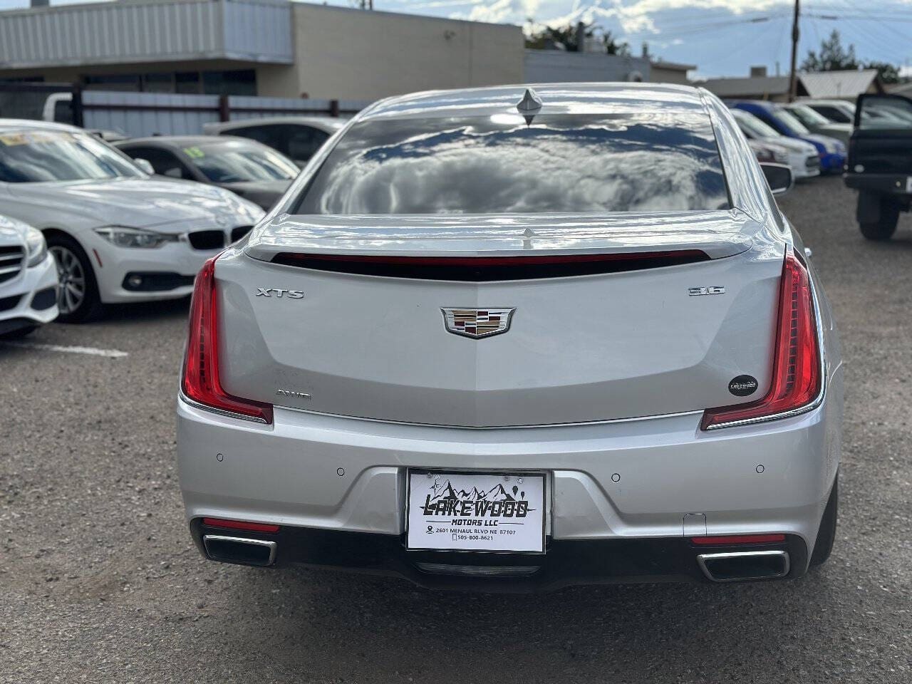 2018 Cadillac XTS - Image 4
