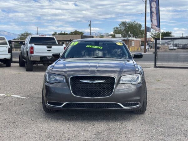 2019 Chrysler 300