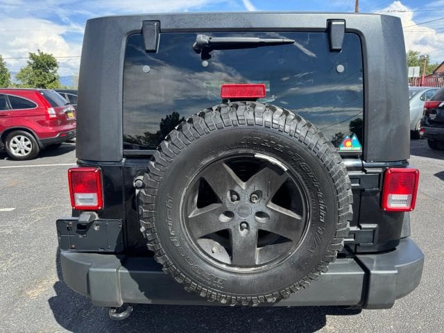 2010 Jeep Wrangler - Image 4