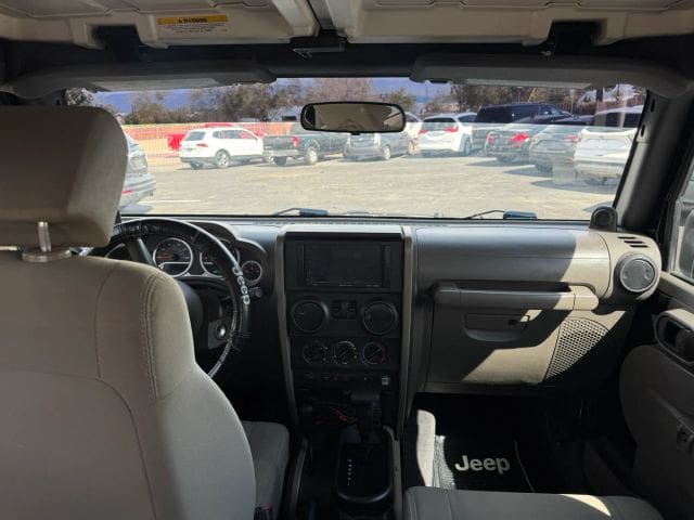 2010 Jeep Wrangler - Image 6