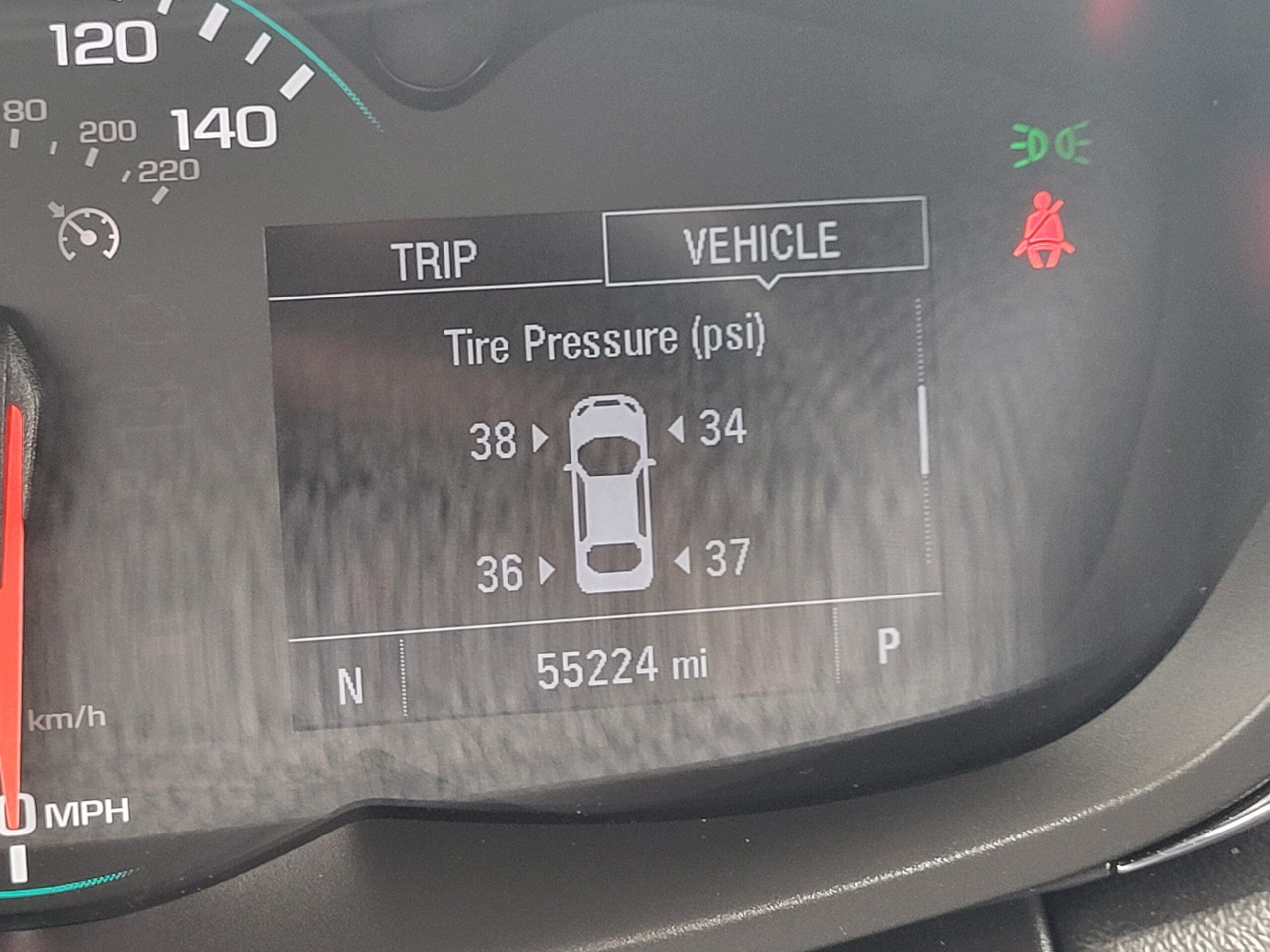 2022 Chevrolet Trax - Image 14