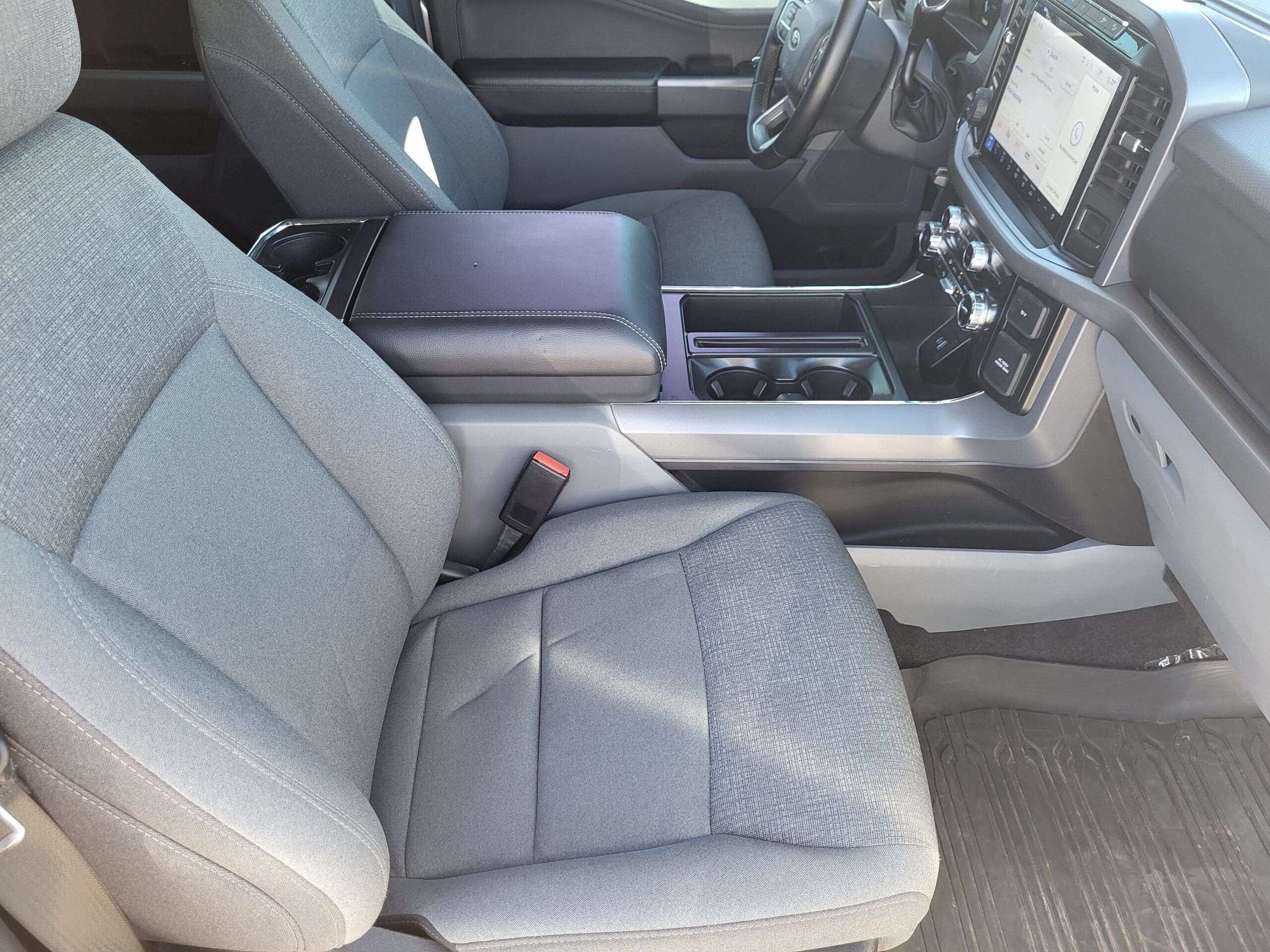2024 Ford F-150 - Image 13