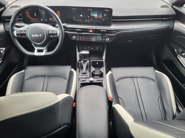2025 Kia K5