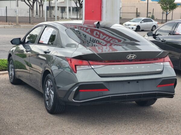 2025 Hyundai Elantra Hybrid