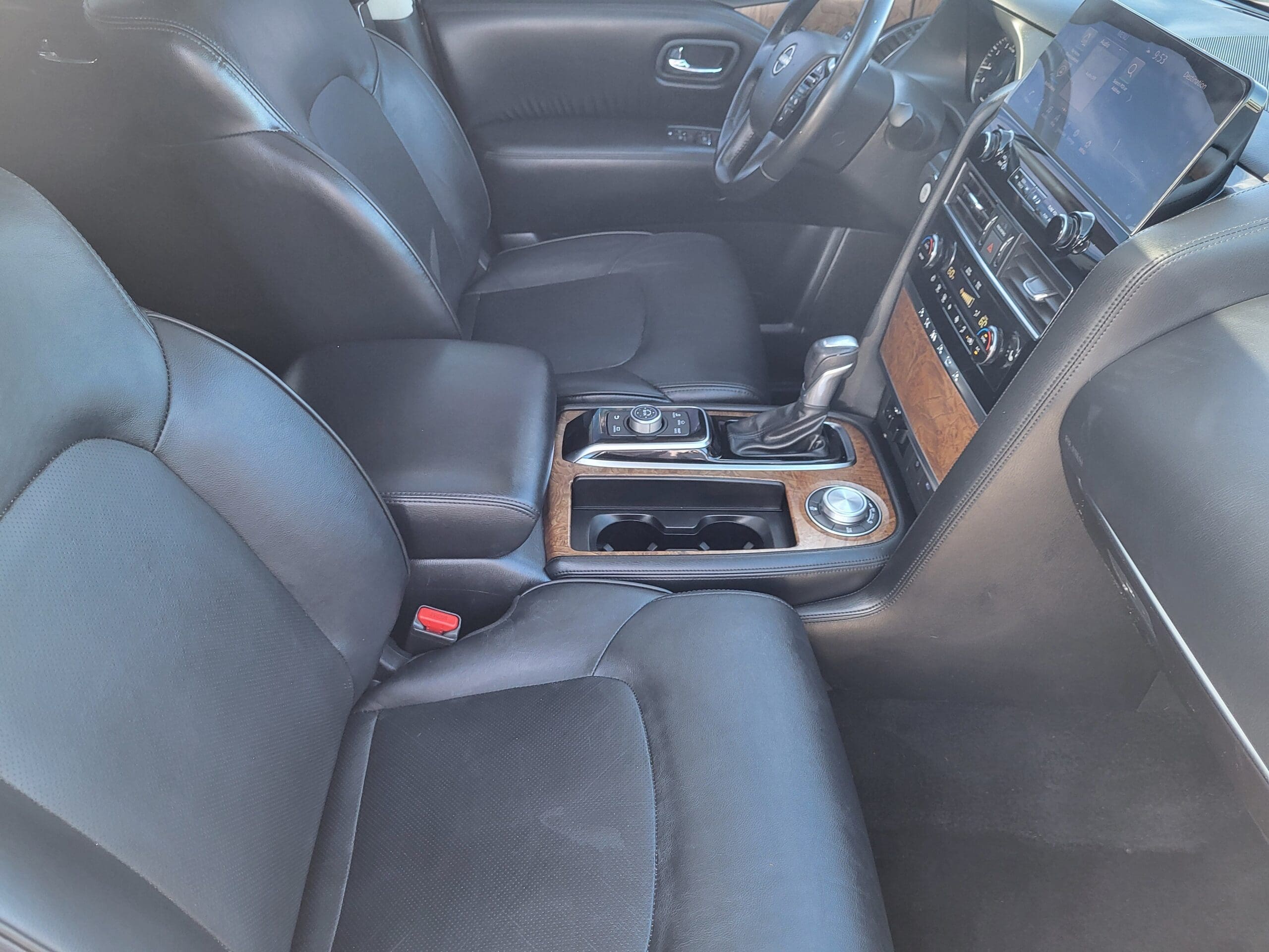 2022 Nissan Armada - Image 13