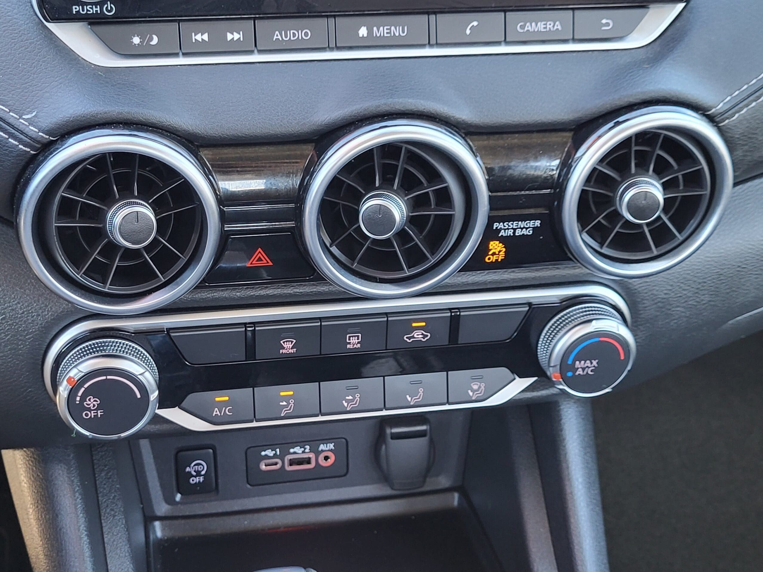 2025 Nissan Sentra - Image 21