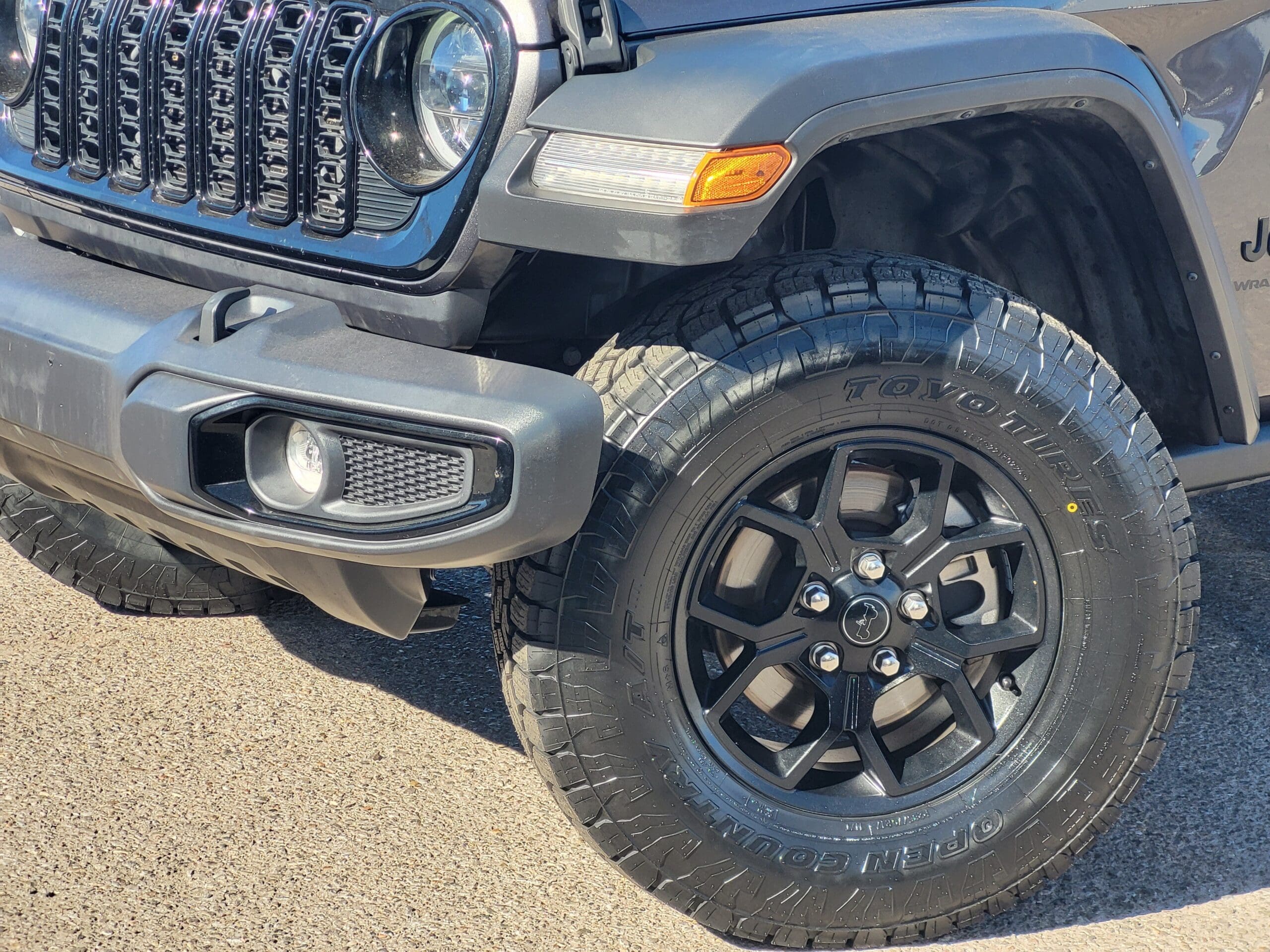 2025 Jeep Wrangler - Image 7