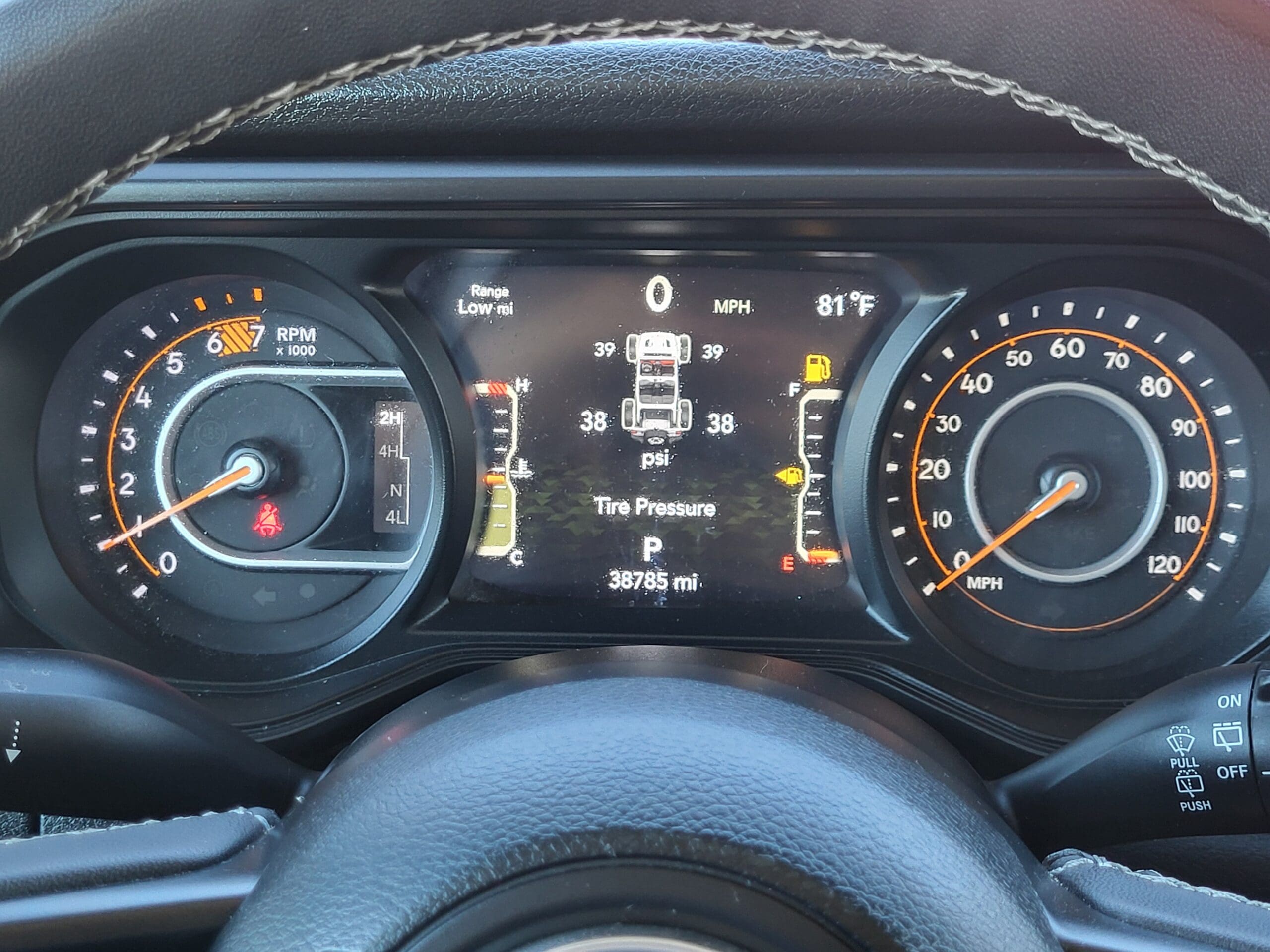 2025 Jeep Wrangler - Image 14