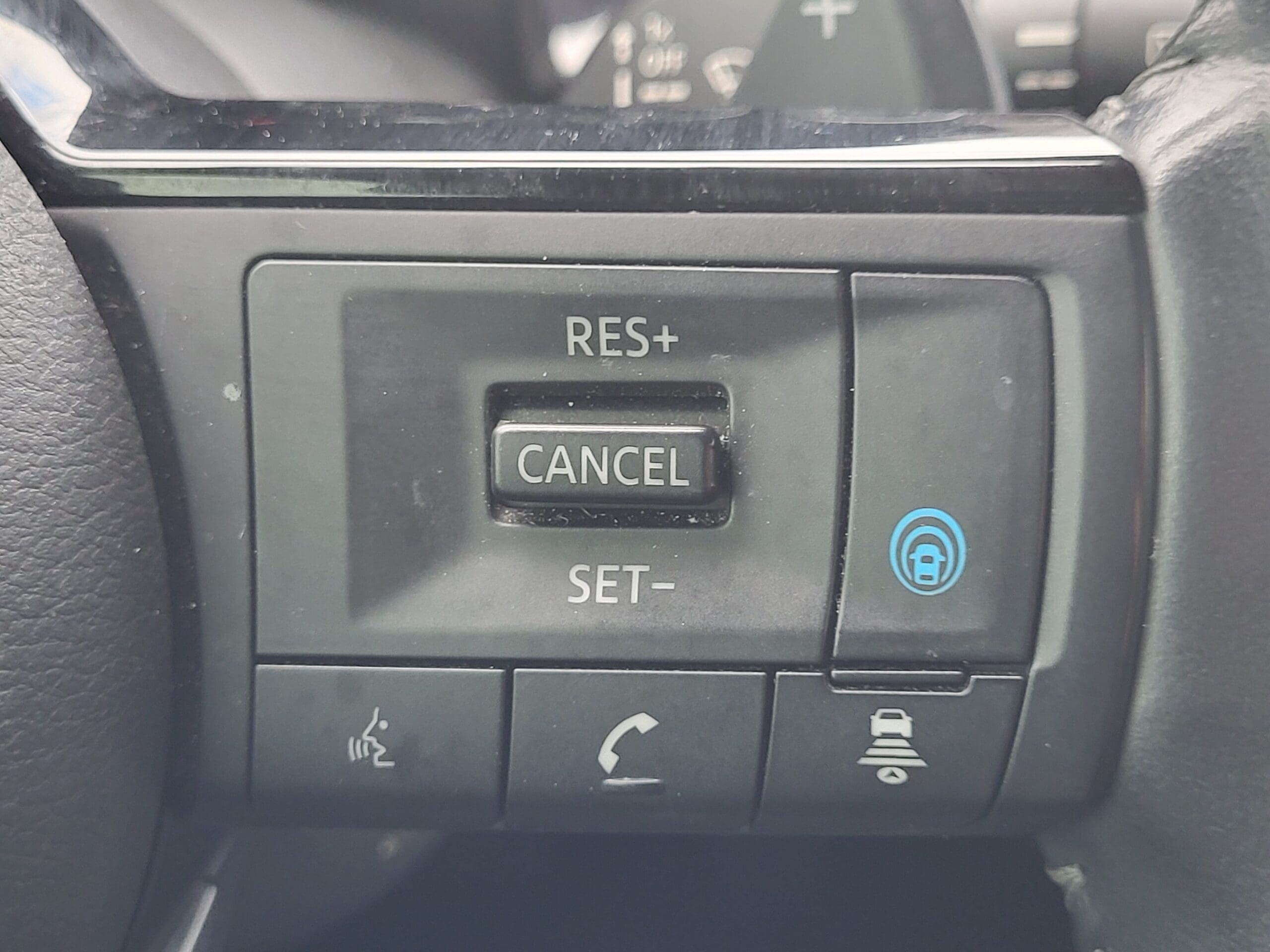 2023 Nissan Pathfinder - Image 27
