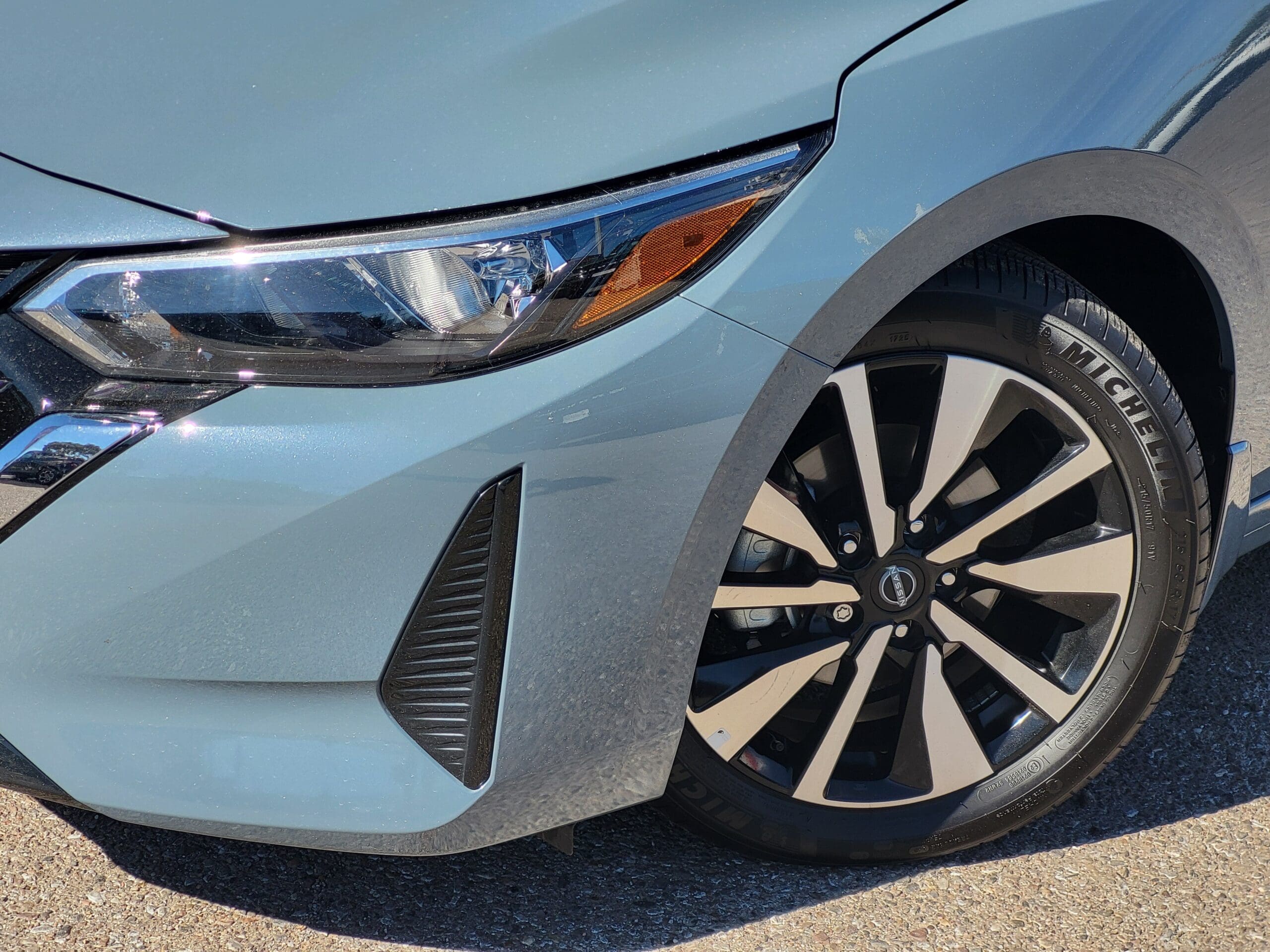 2025 Nissan Sentra - Image 9