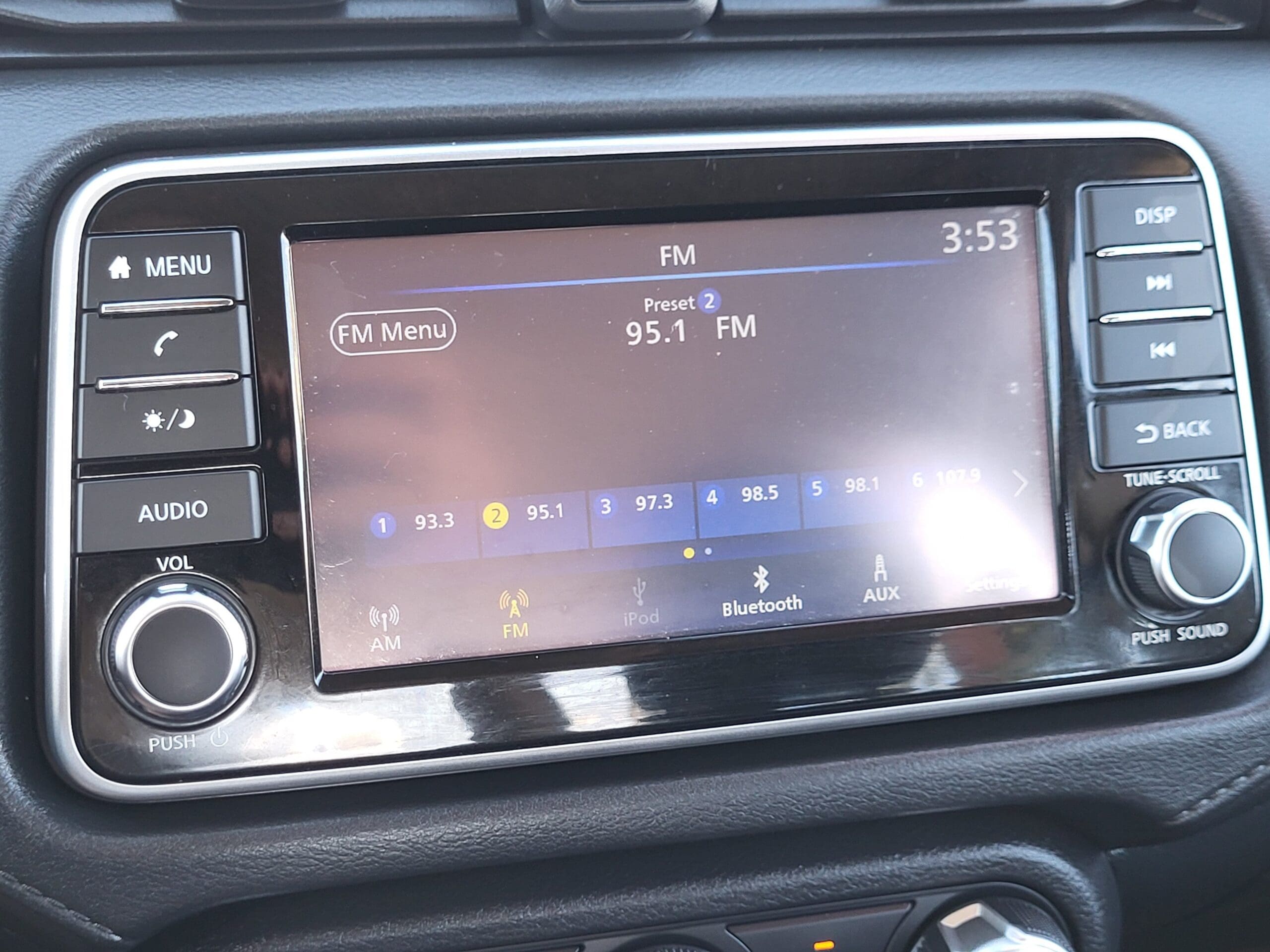 2024 Nissan Versa - Image 22