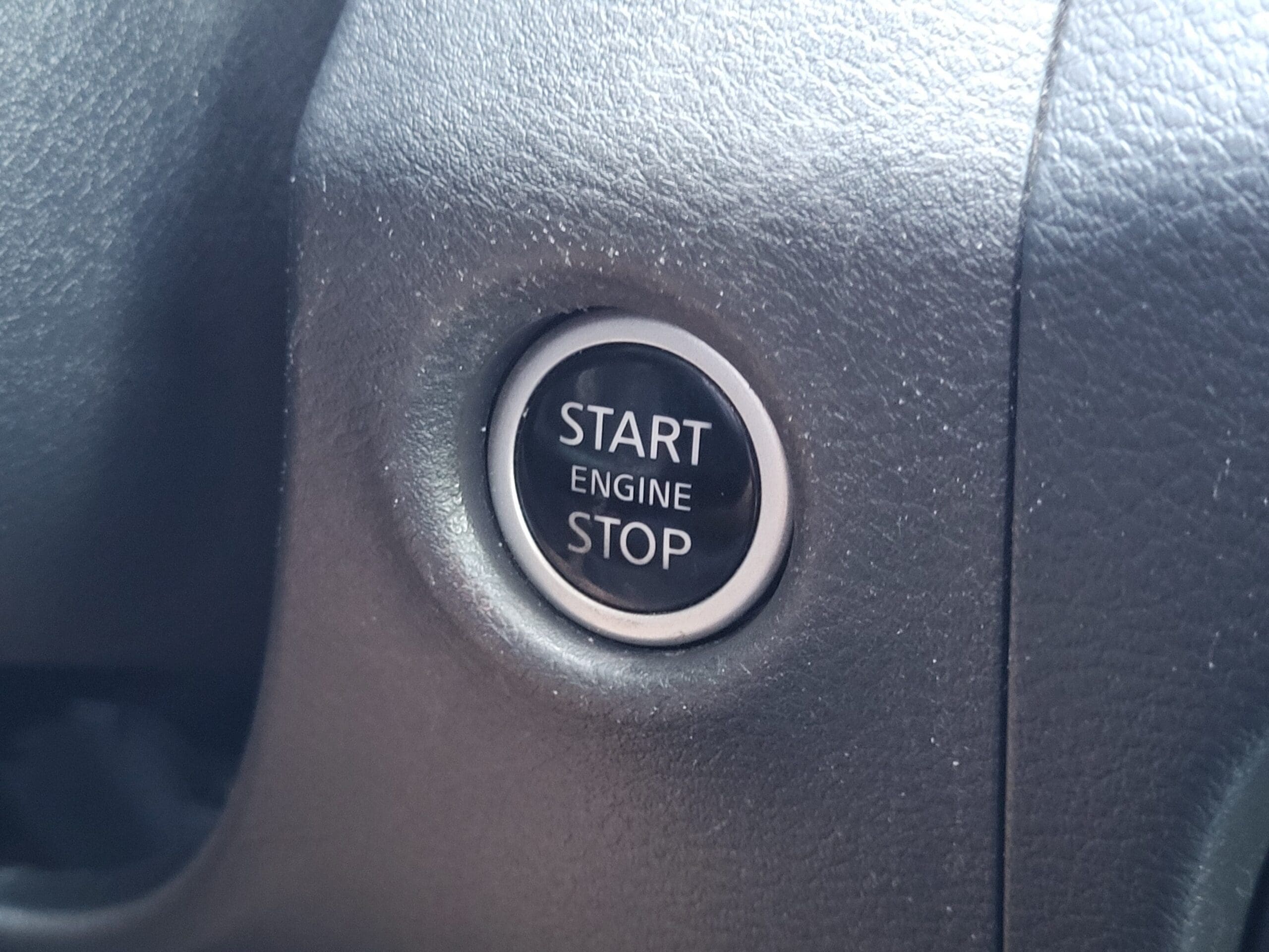 2024 Nissan Frontier - Image 18