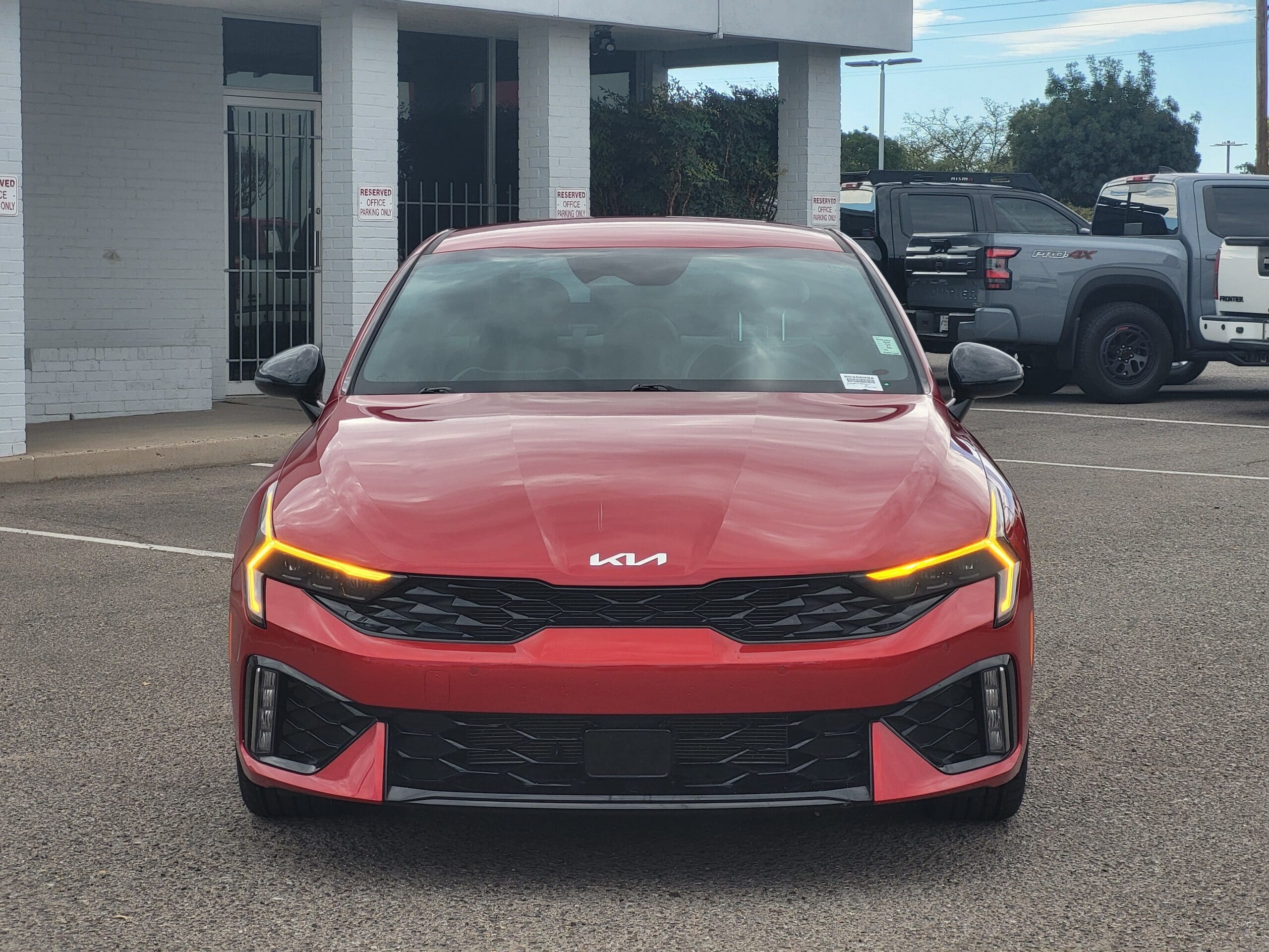 2025 Kia K5 - Image 2