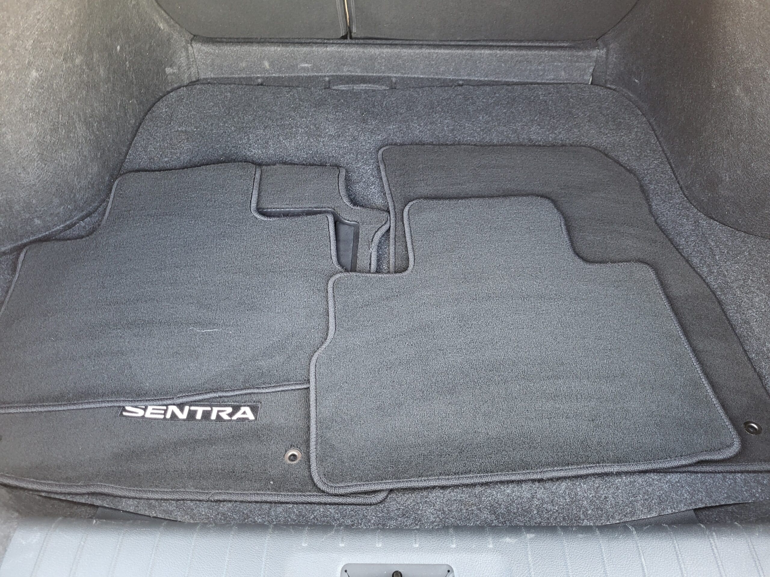 2025 Nissan Sentra - Image 13