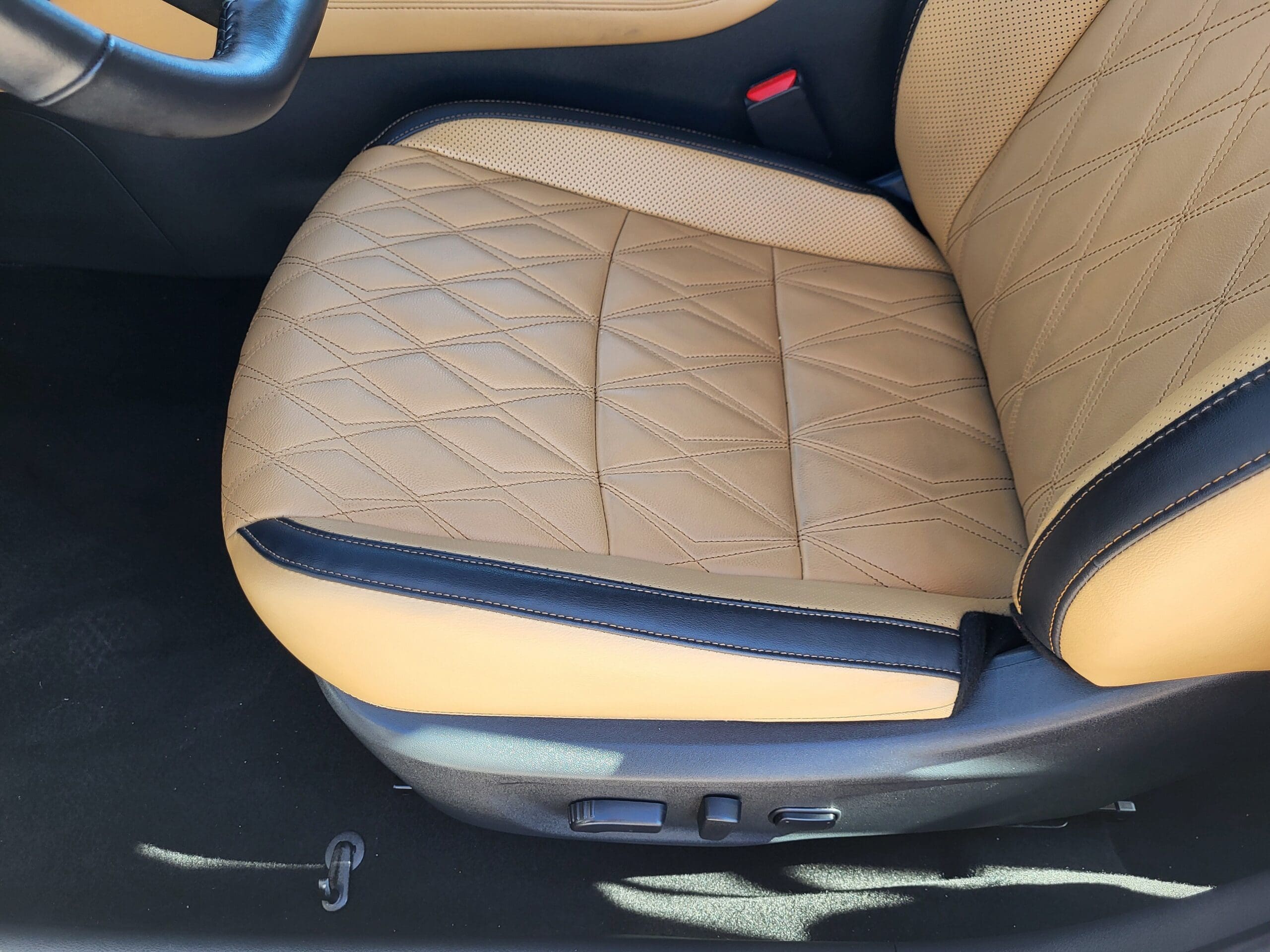 2025 Nissan Sentra - Image 24