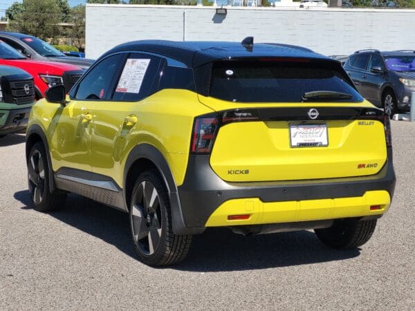 2025 Nissan Kicks