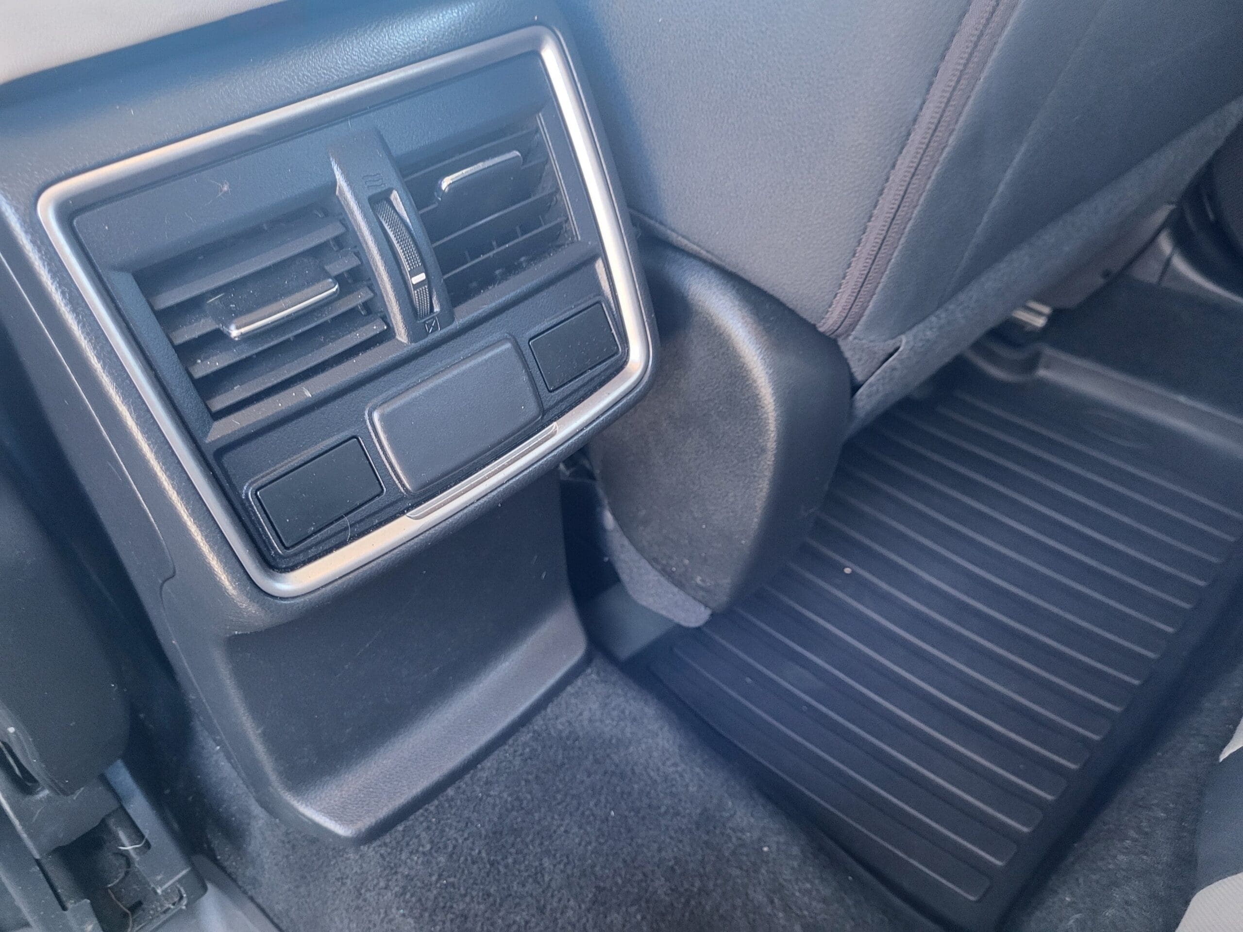 2019 Subaru Forester - Image 27