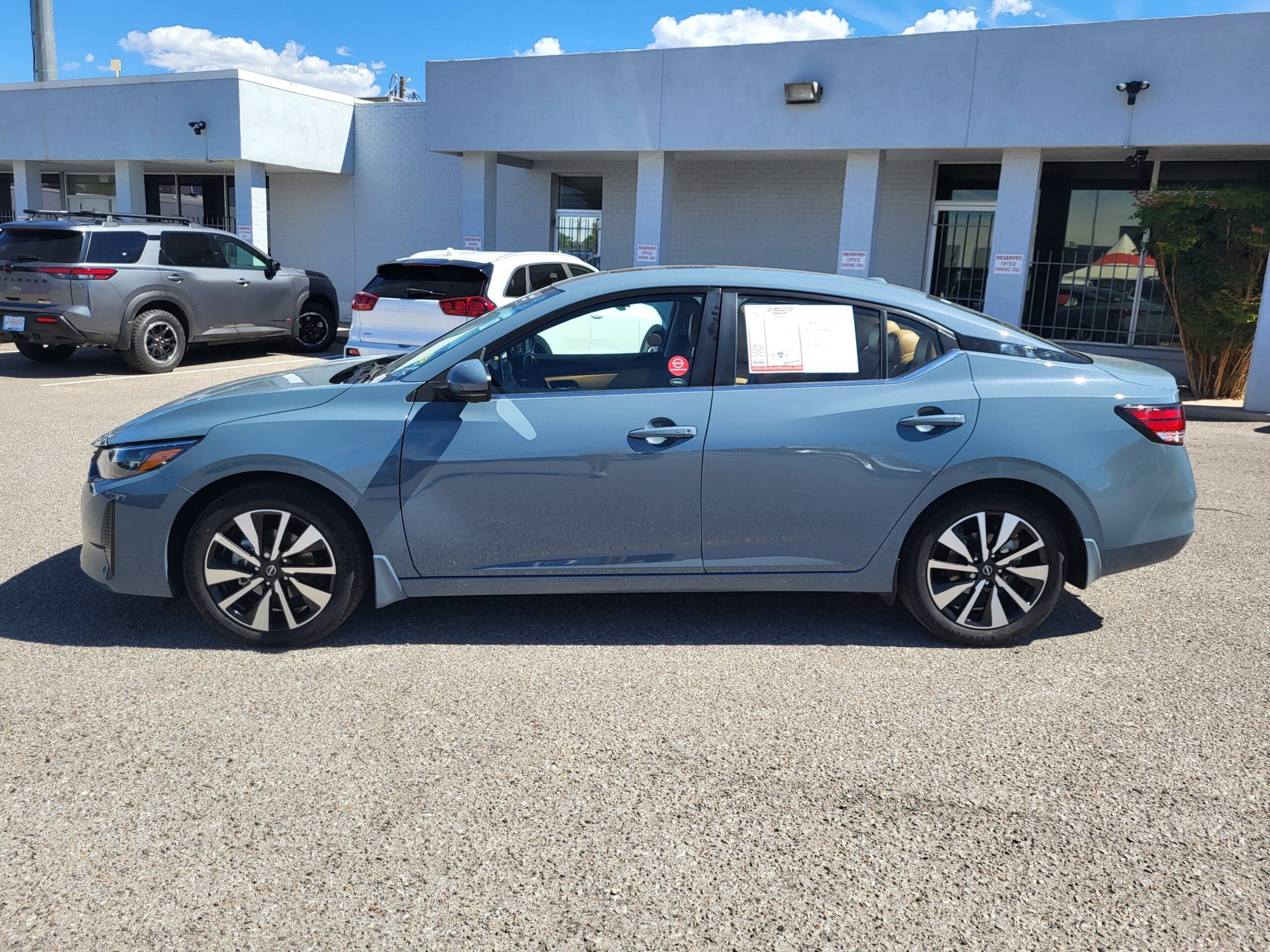 2025 Nissan Sentra - Image 10