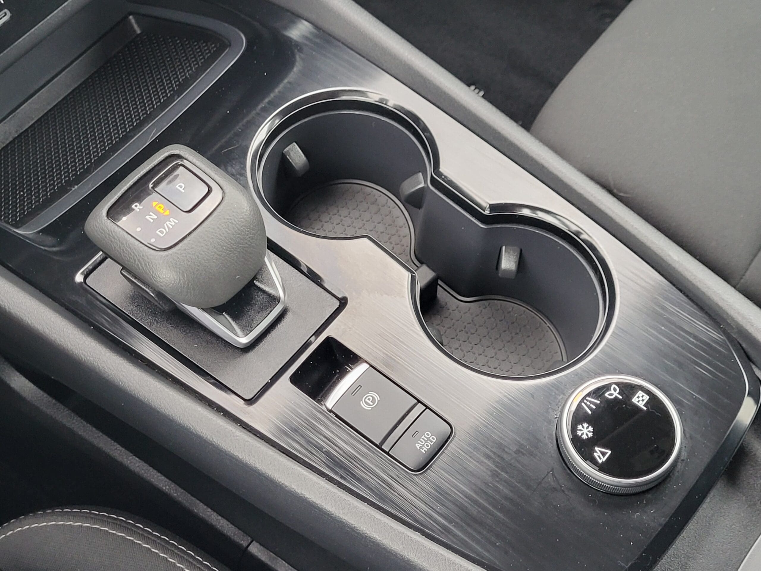 2025 Nissan Rogue - Image 20