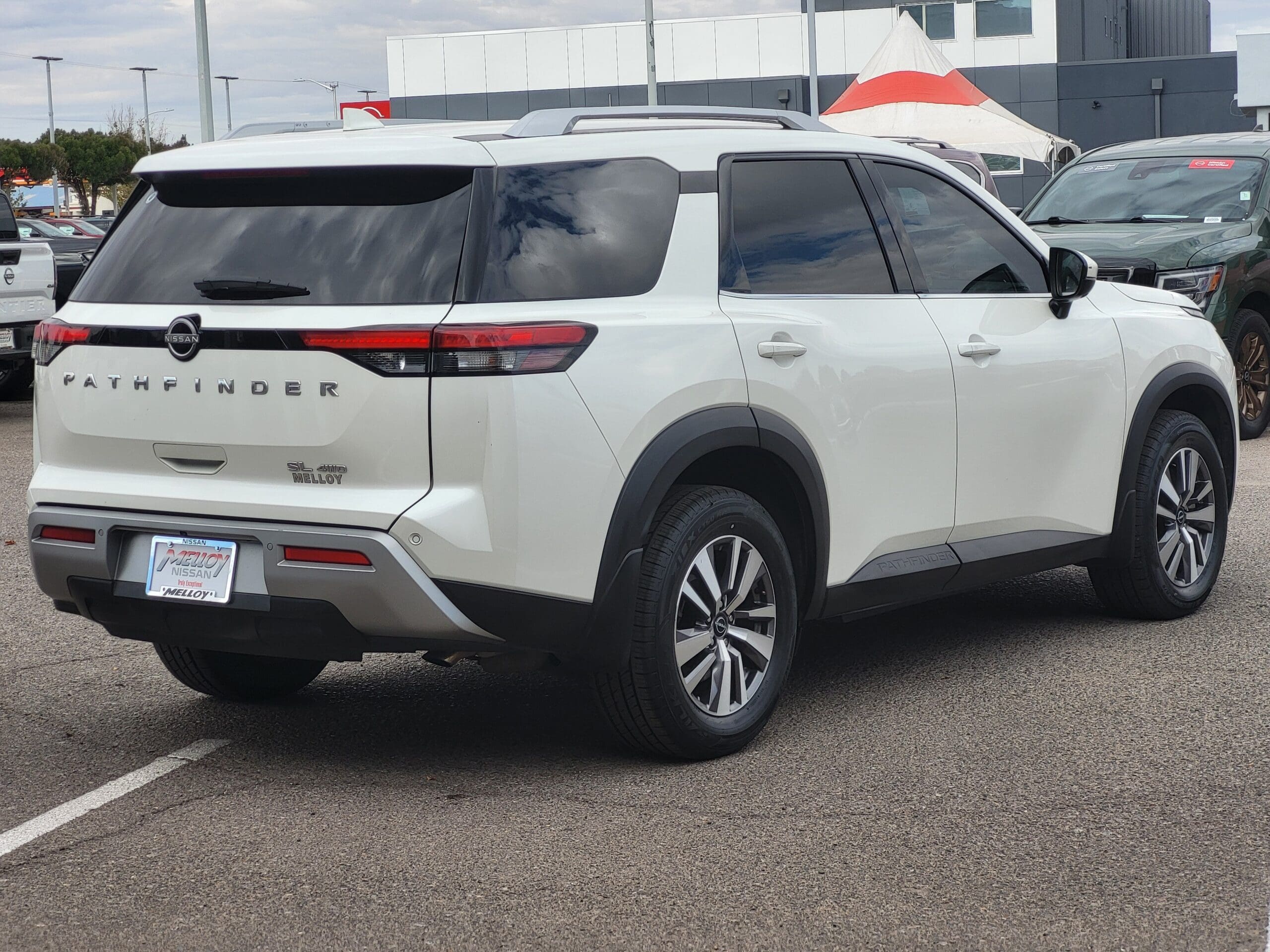 2023 Nissan Pathfinder - Image 5