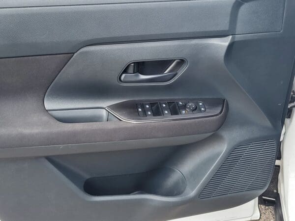 2025 Nissan Kicks