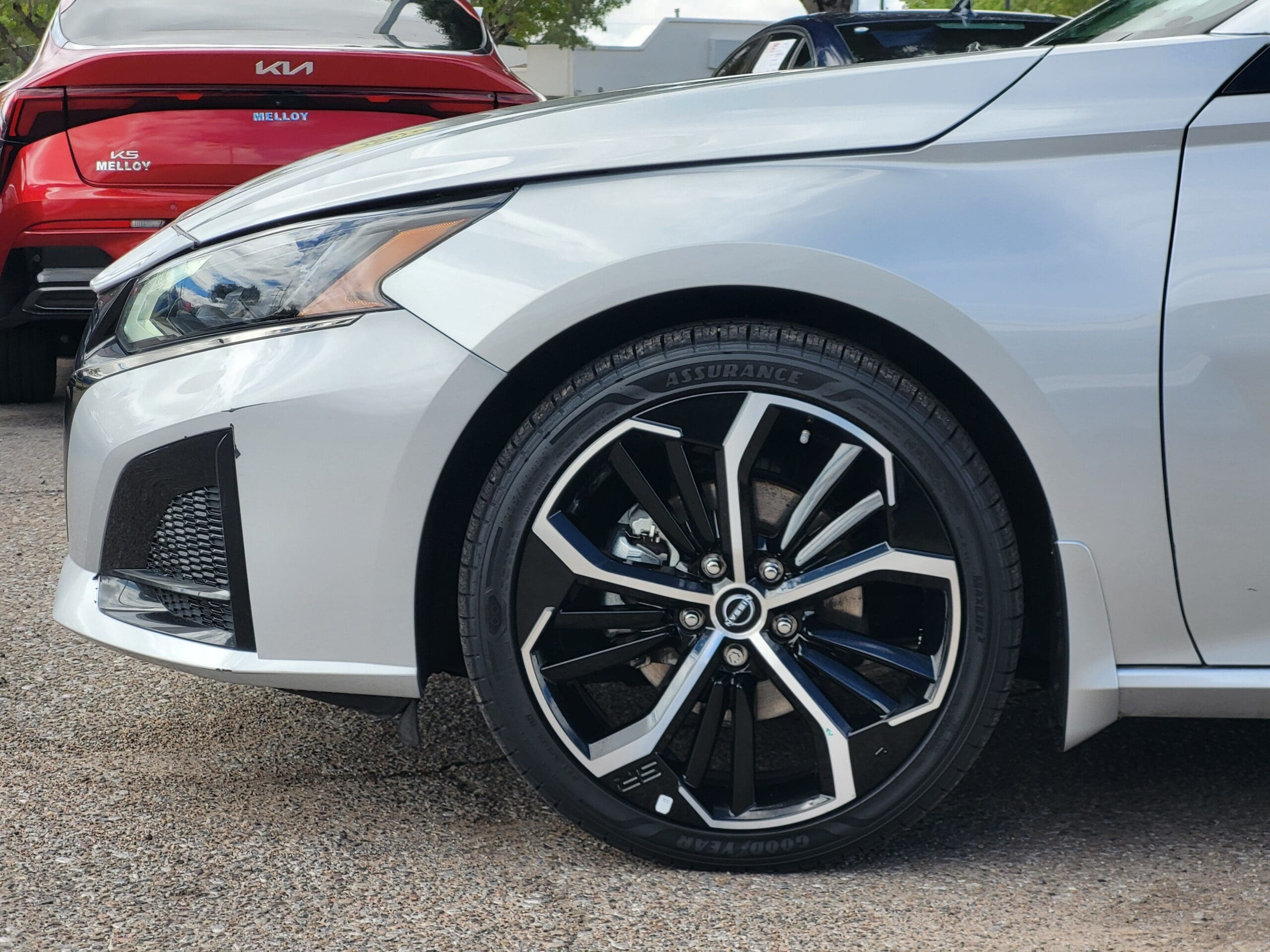 2024 Nissan Altima - Image 8