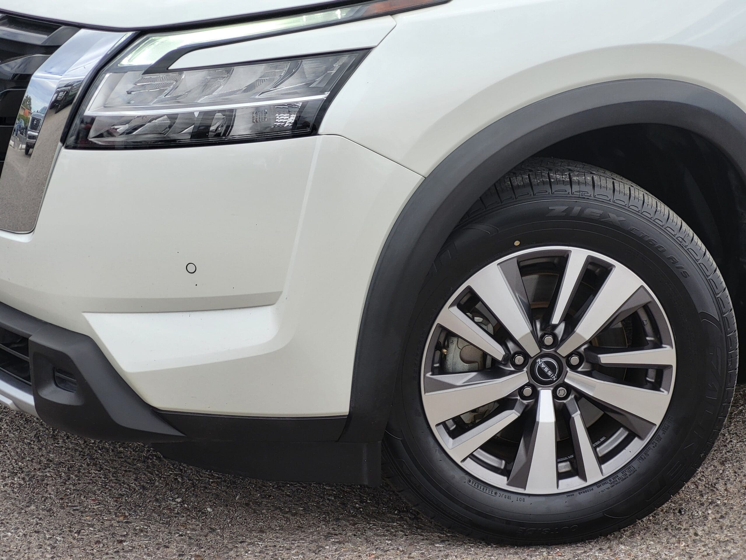 2023 Nissan Pathfinder - Image 7