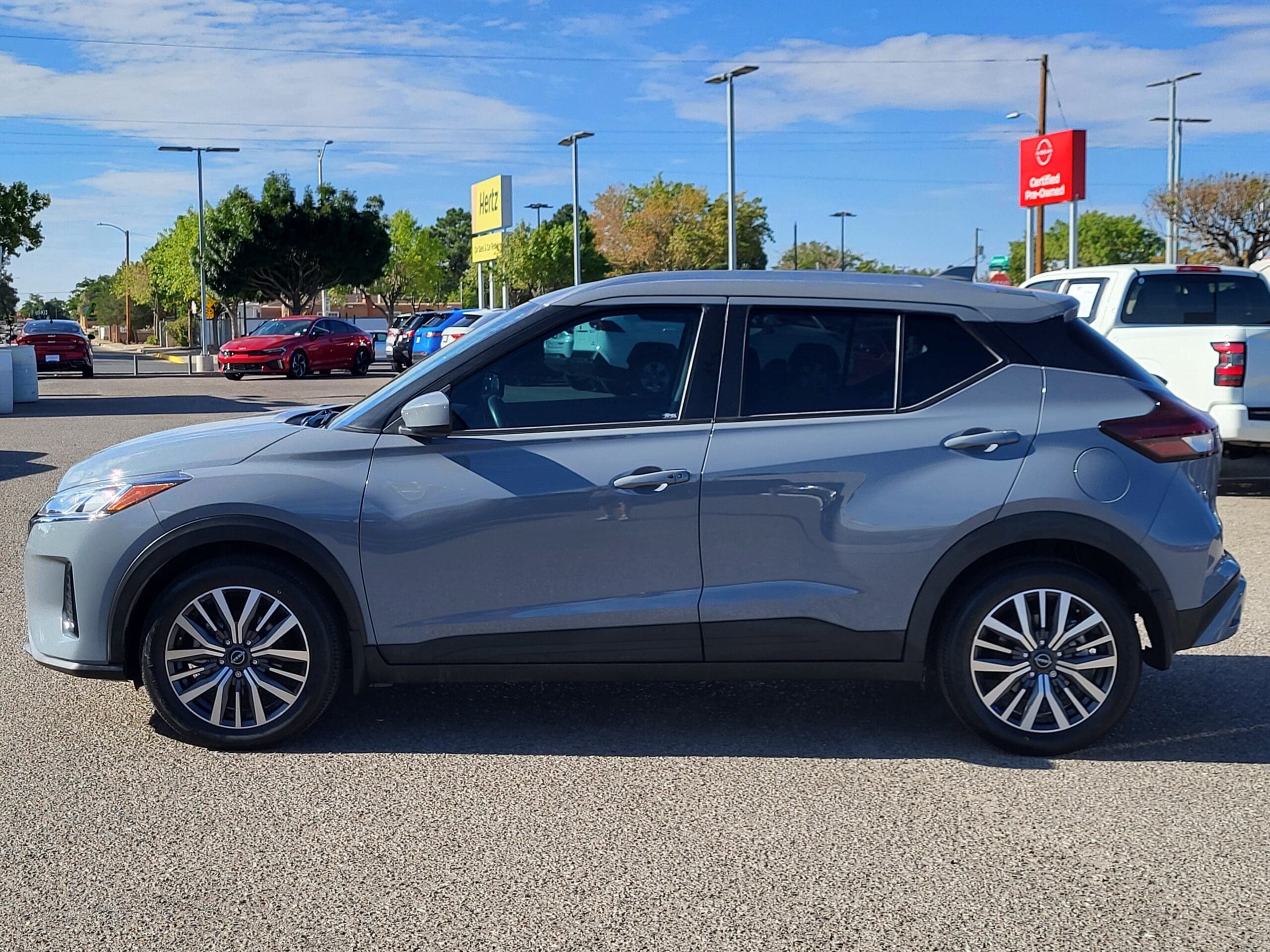 2023 Nissan Kicks - Image 3