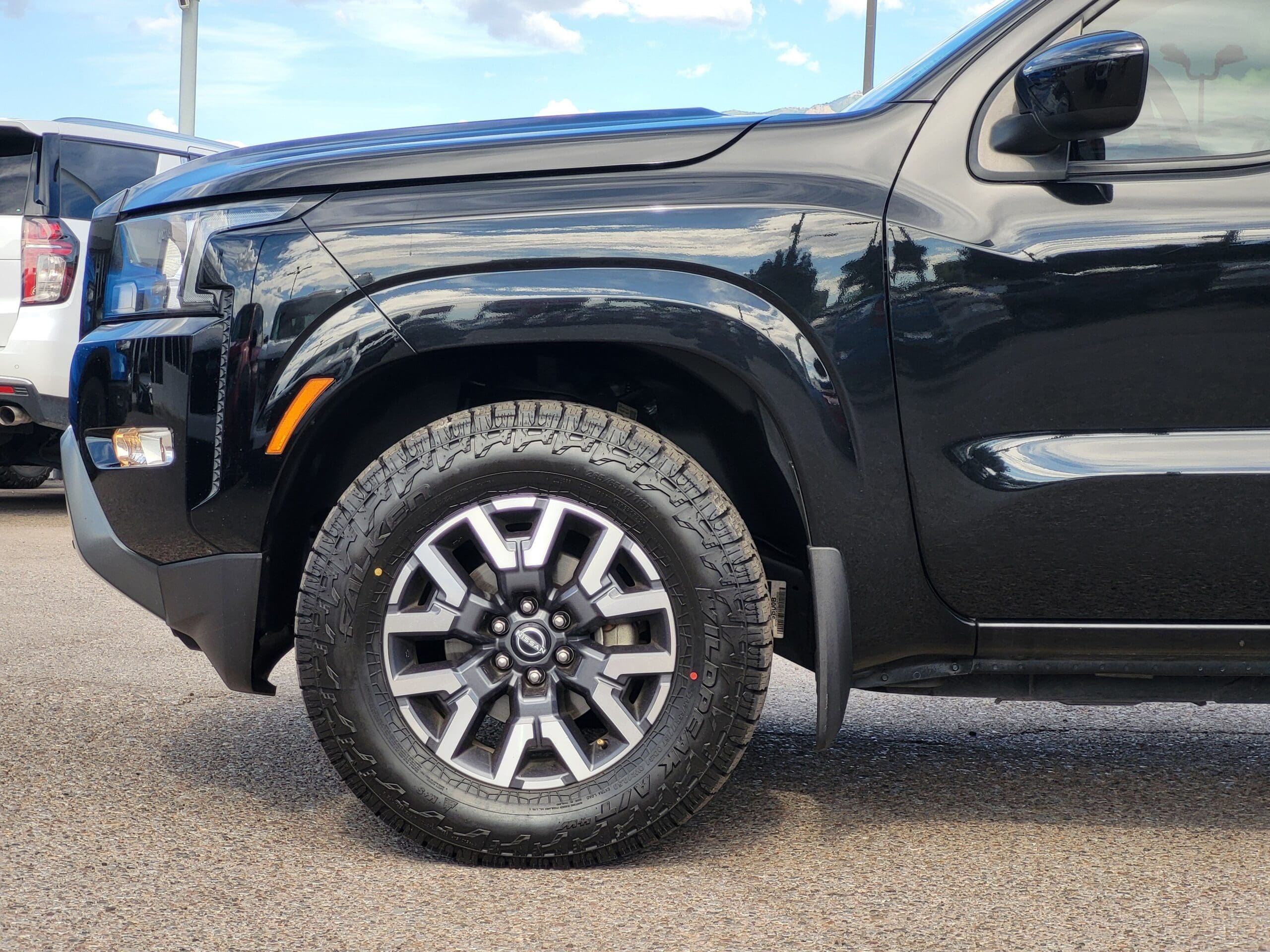 2022 Nissan Frontier - Image 9
