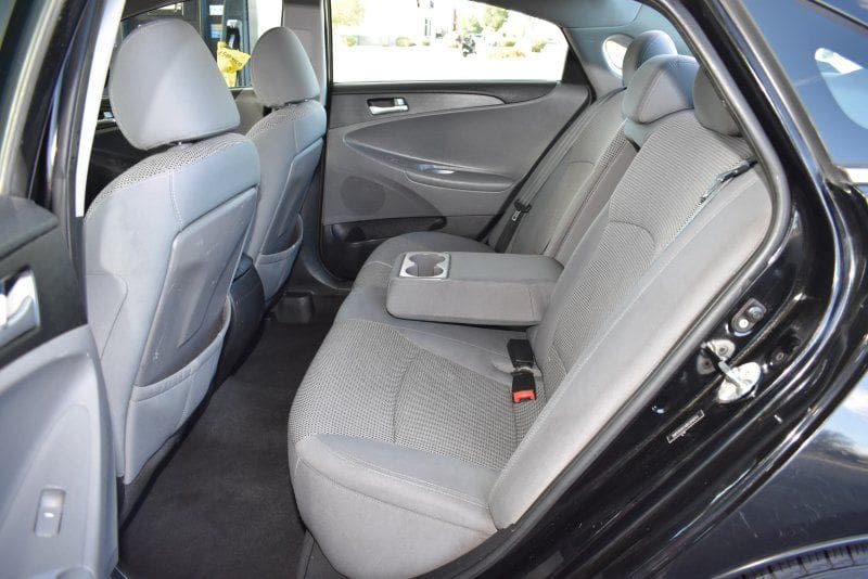 2011 Hyundai Sonata - Image 8